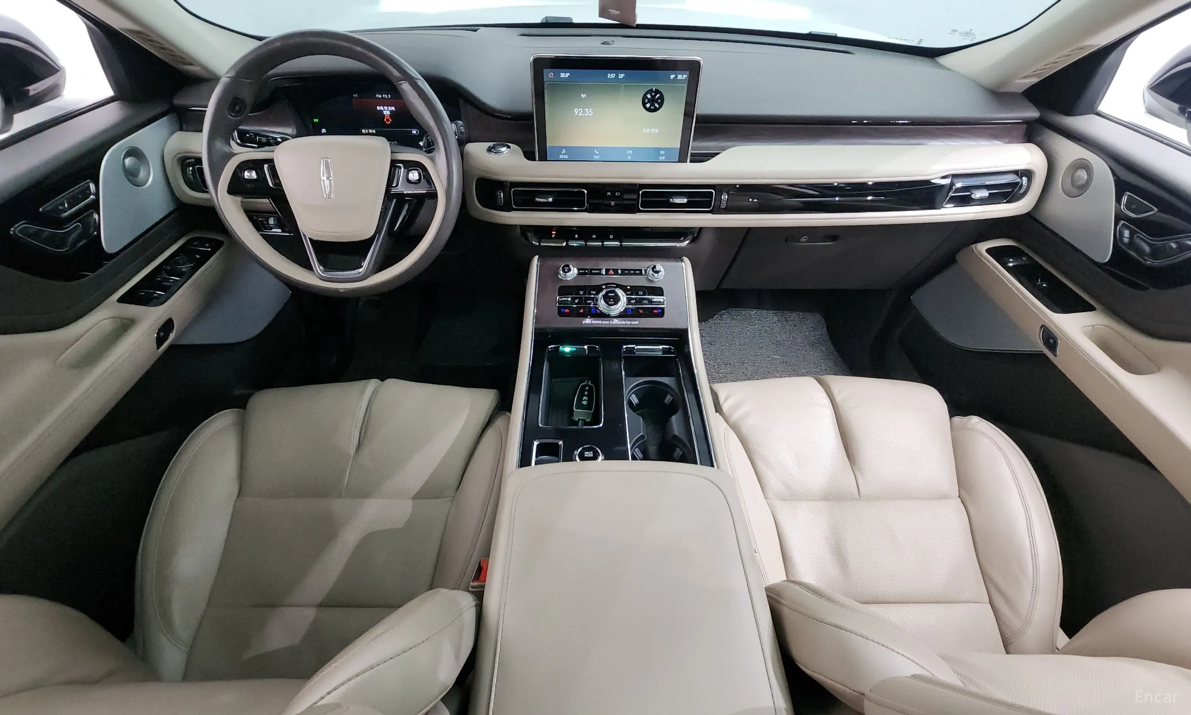Lincoln Aviator 2nd Generation превью 7