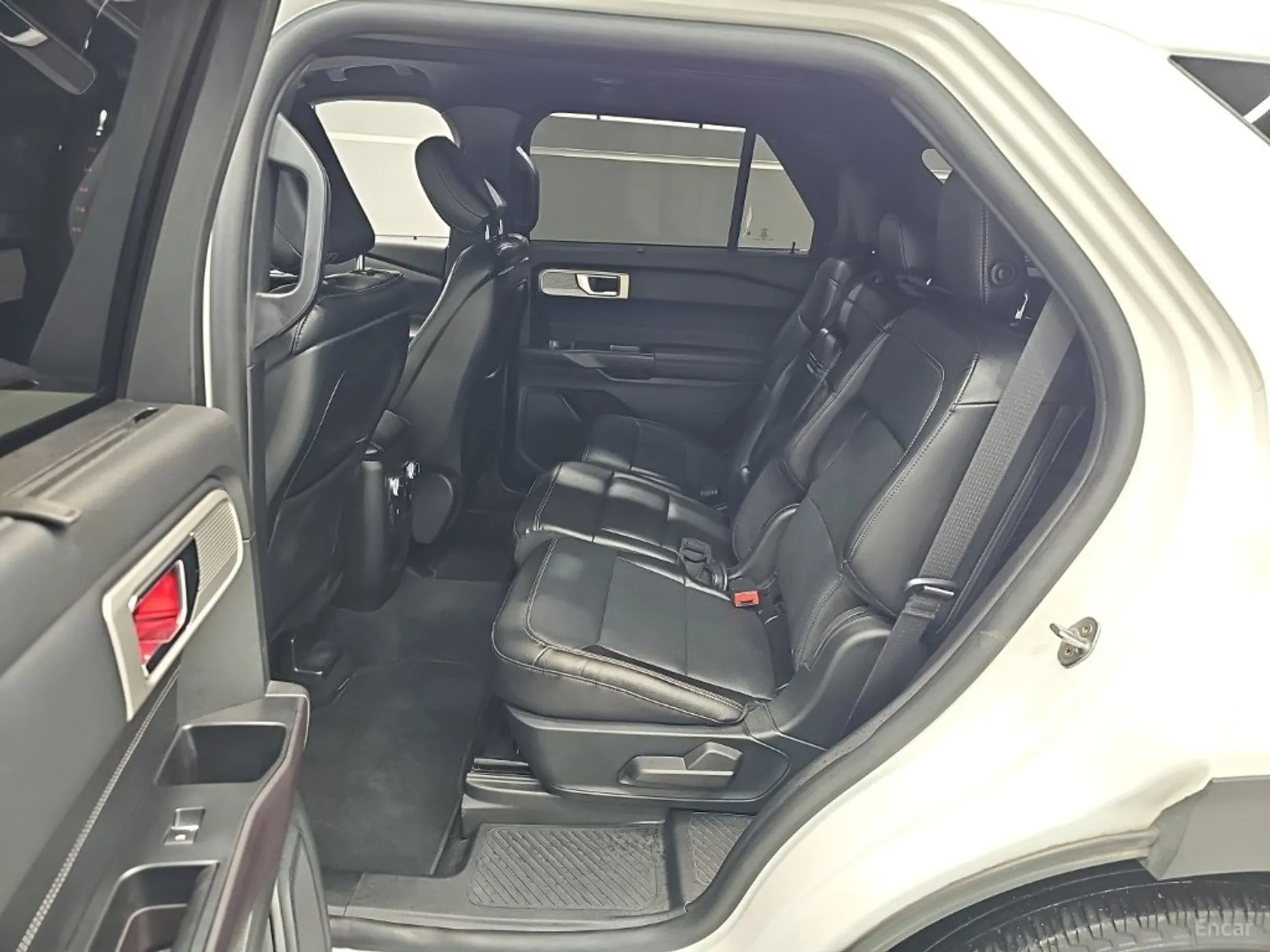 Ford Explorer 6th Generation превью 11