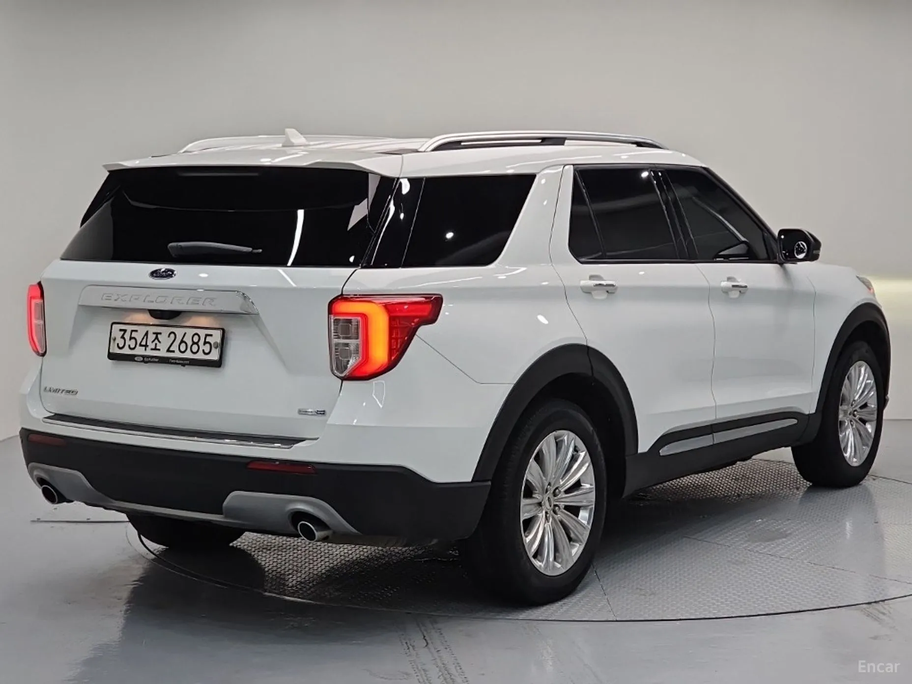 Ford Explorer 6th Generation превью 4