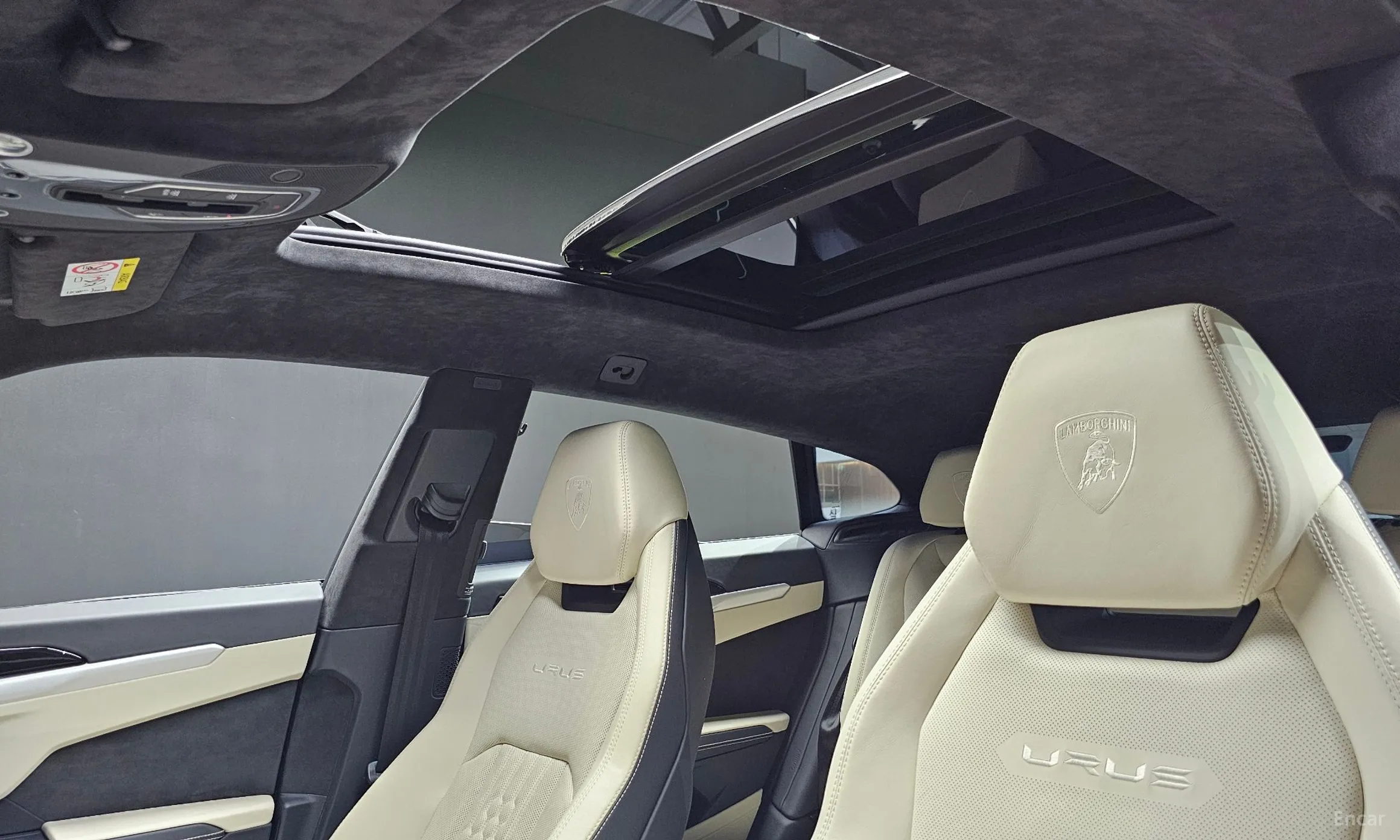 Lamborghini Urus превью 19