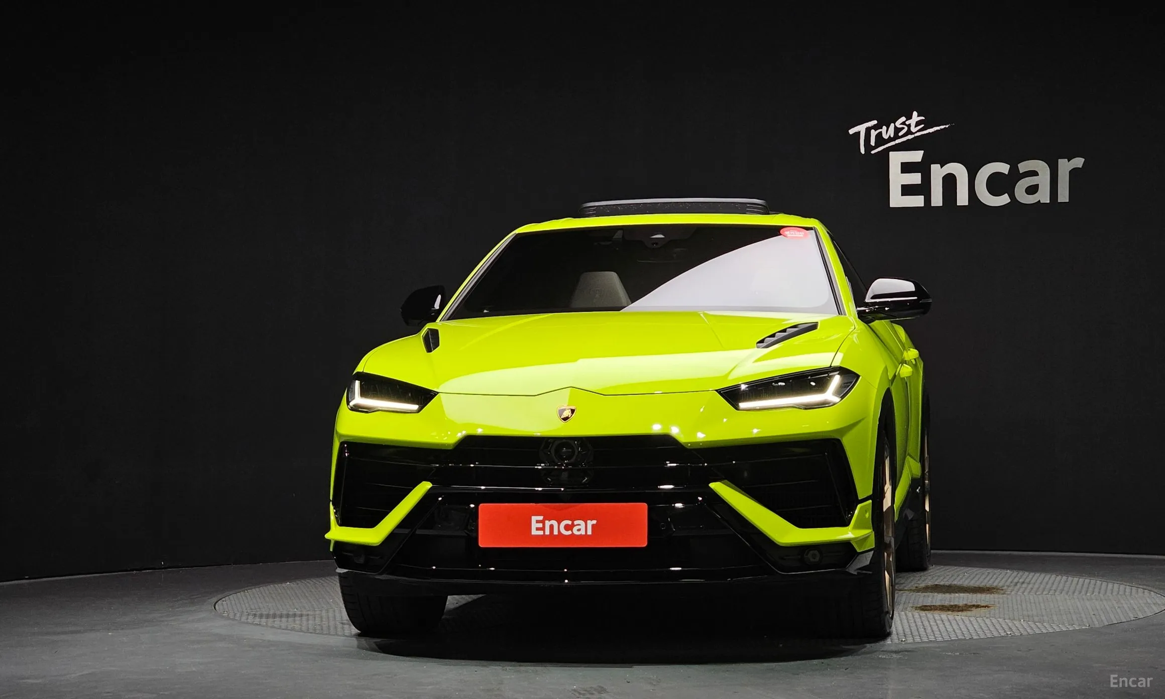 Lamborghini Urus превью 3