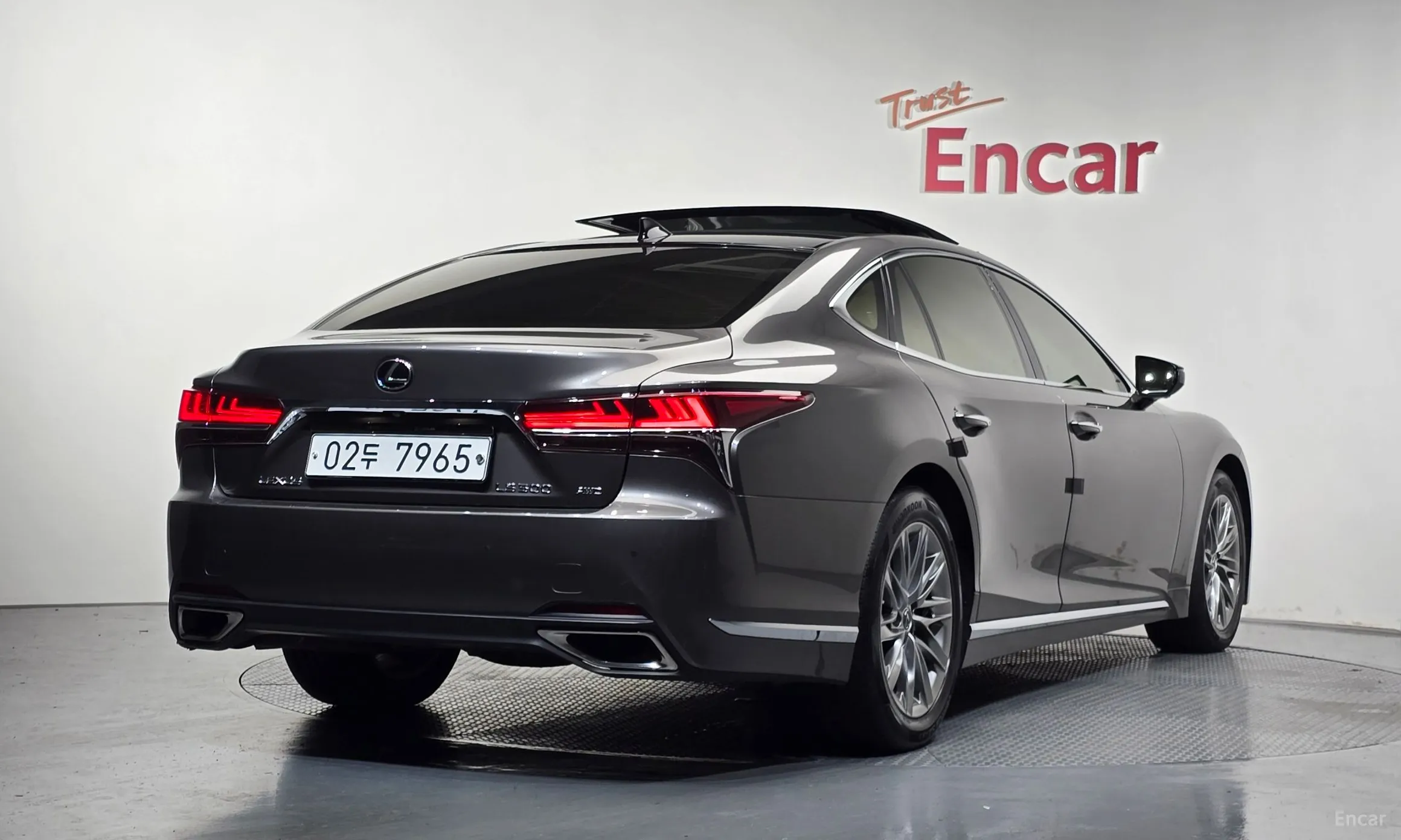 Lexus LS500 5th Generation