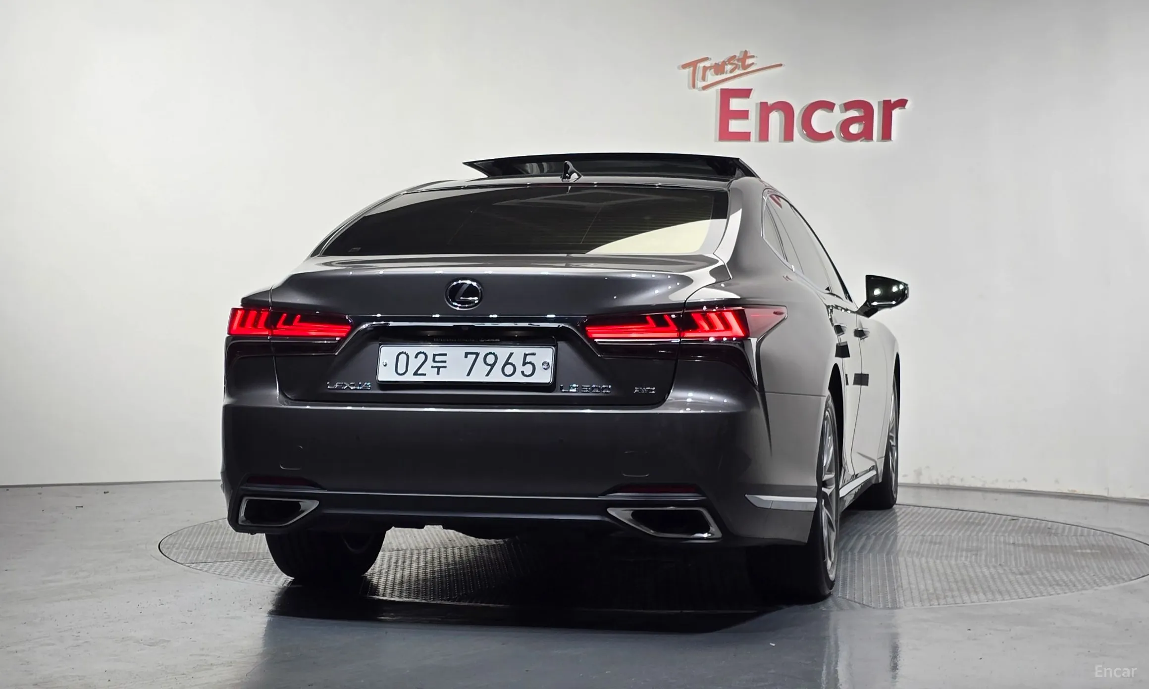Lexus LS500 5th Generation превью 4