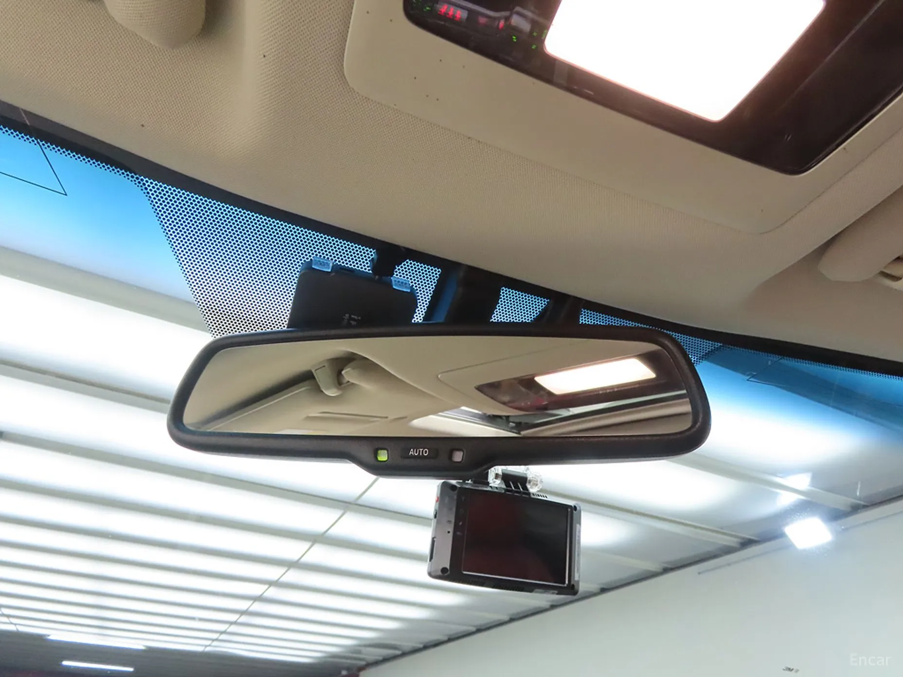 Lexus NX300h превью 12