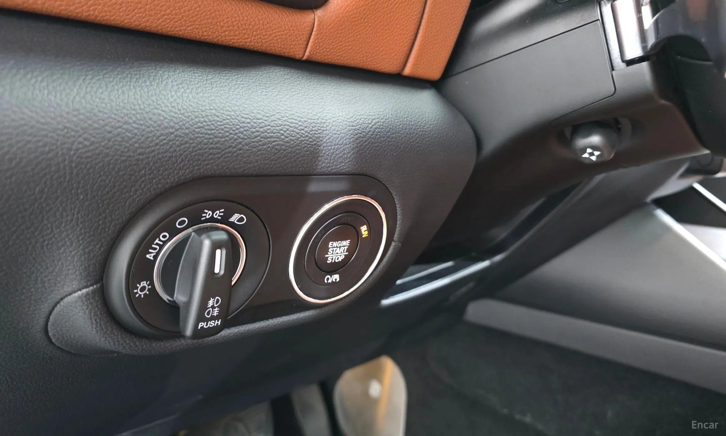 Maserati Levante превью 13