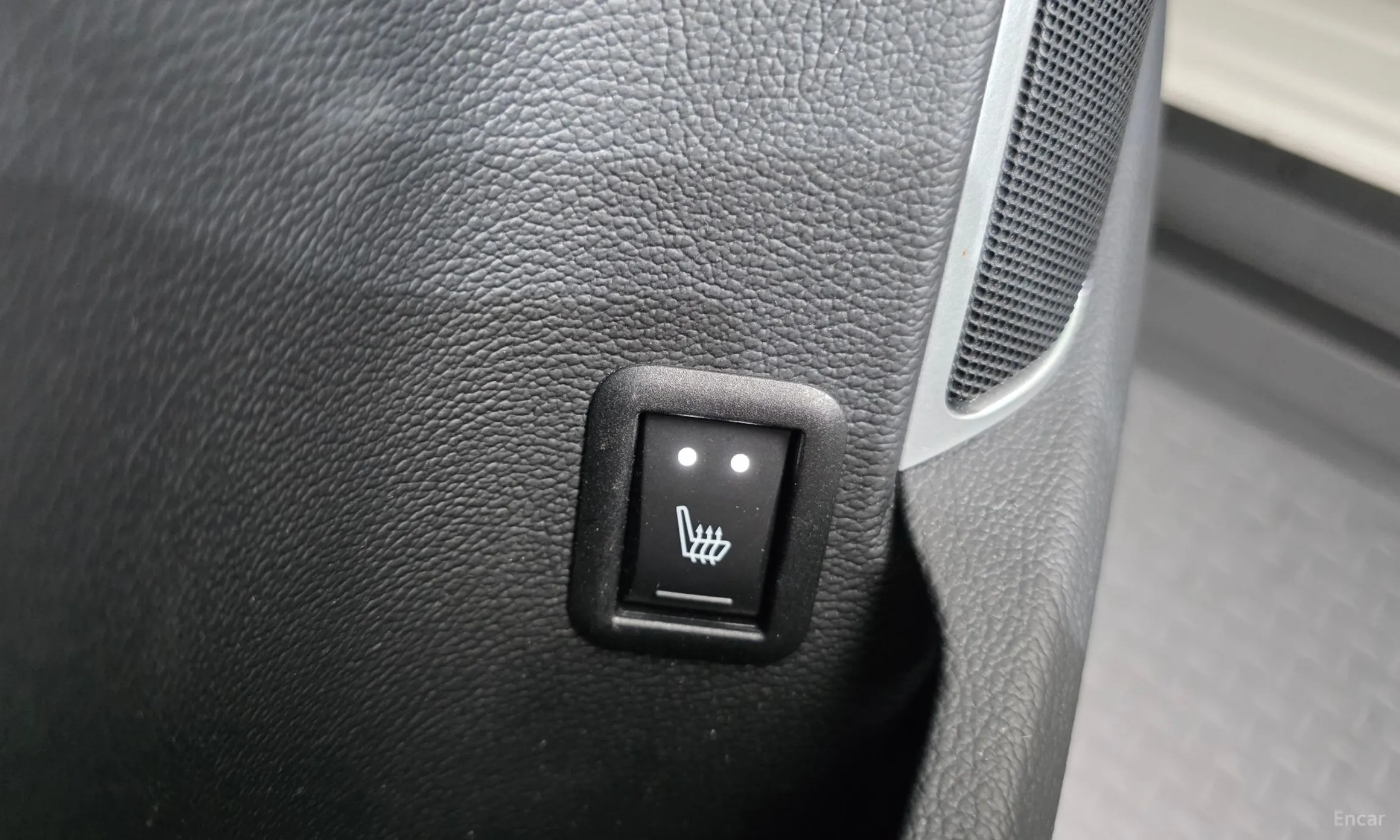 Maserati Levante превью 19