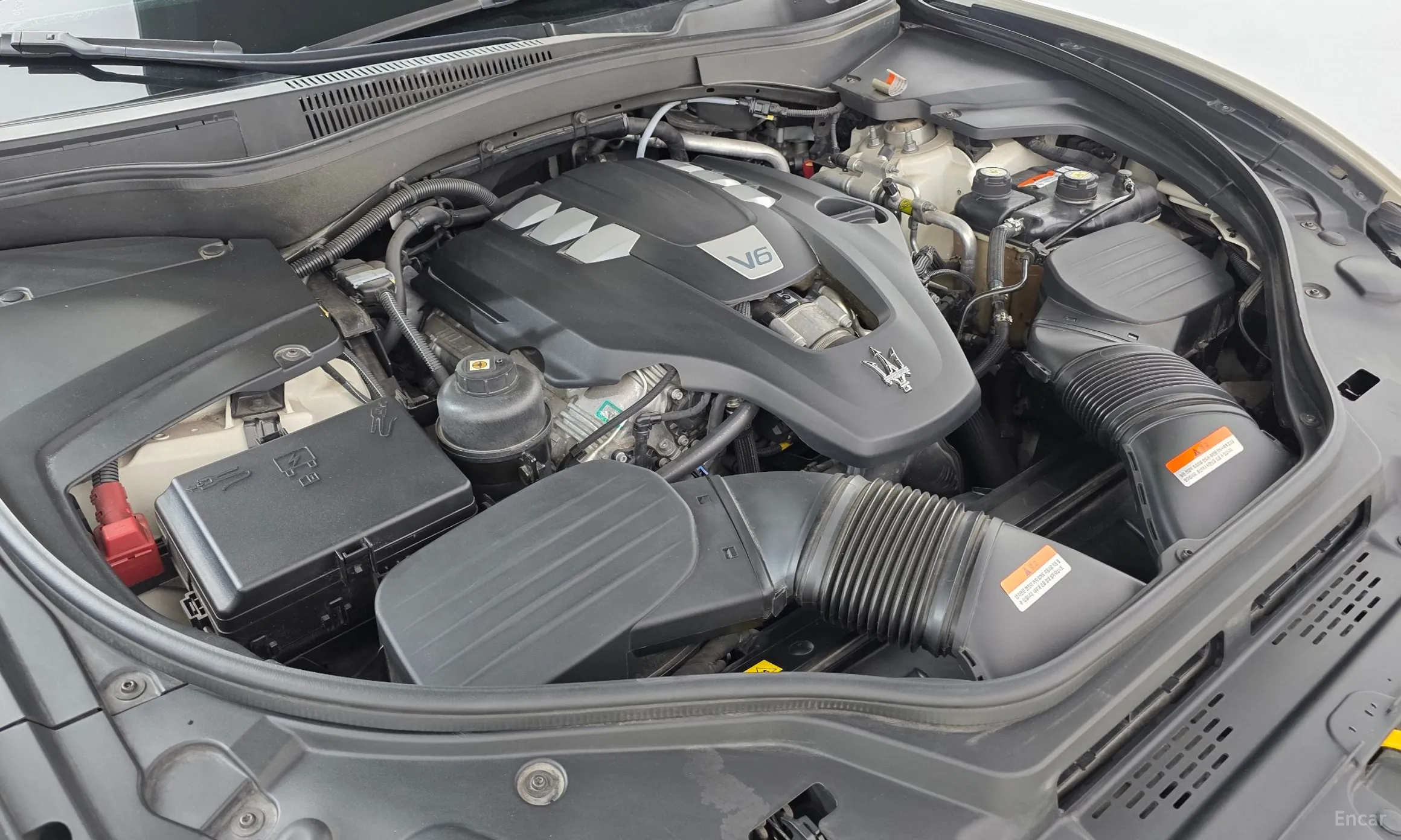 Maserati Levante превью 6
