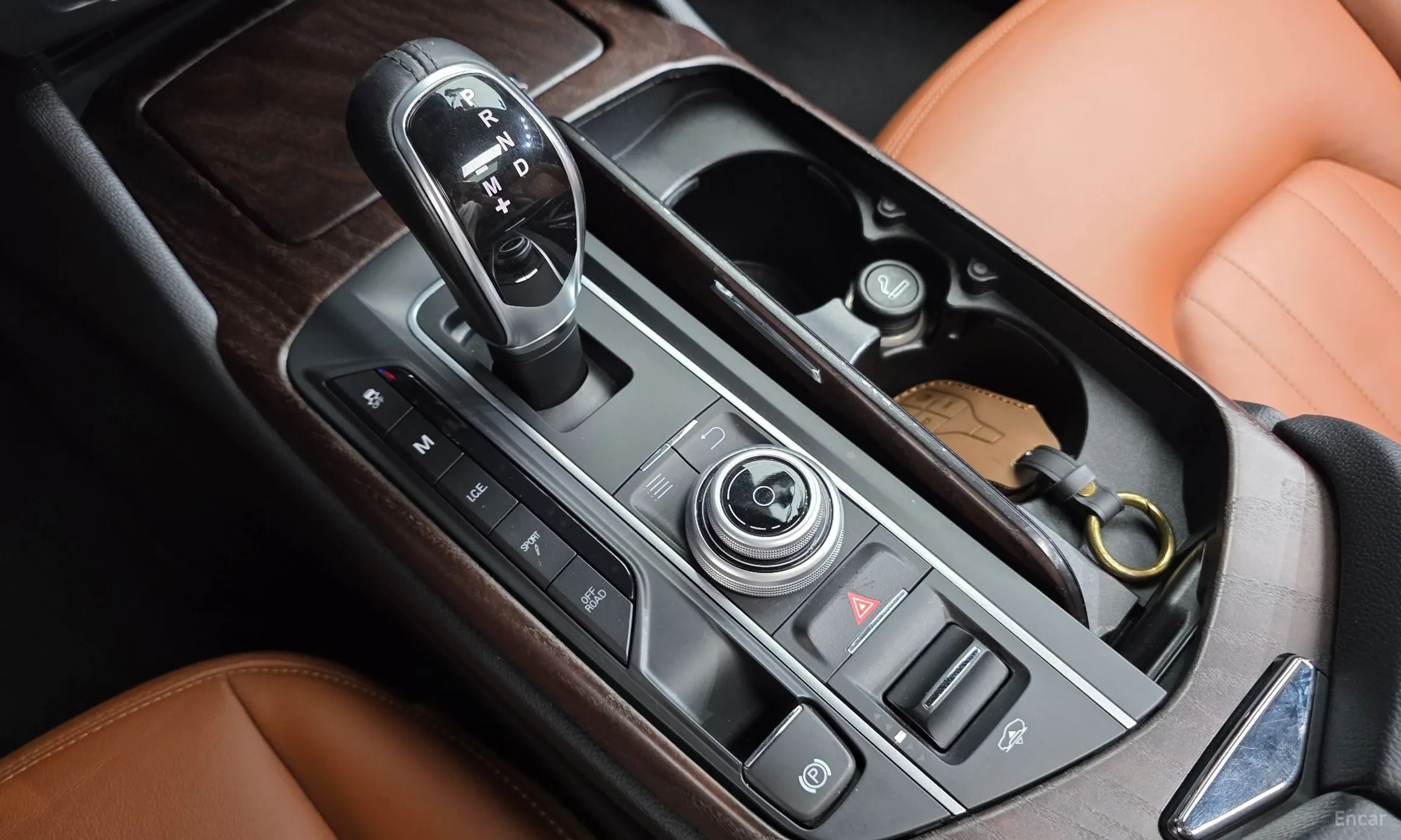 Maserati Levante превью 9