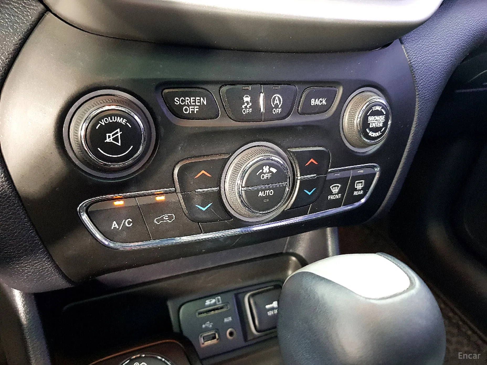 Jeep Cherokee (KL) превью 13