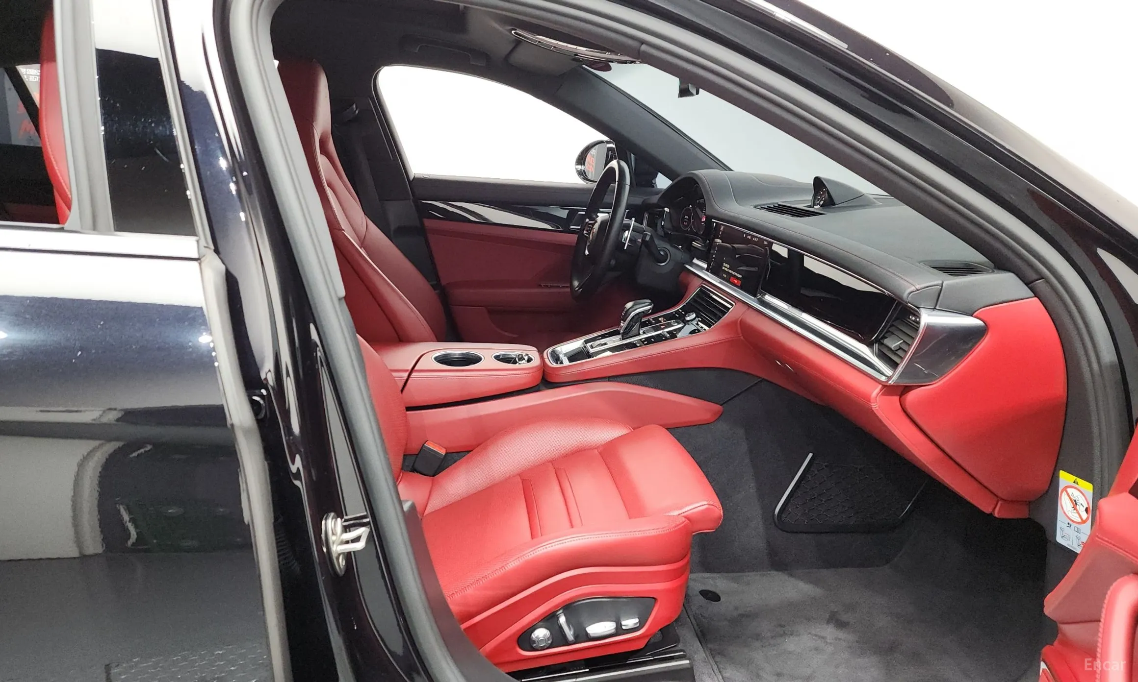 Porsche Panamera (971) превью 11