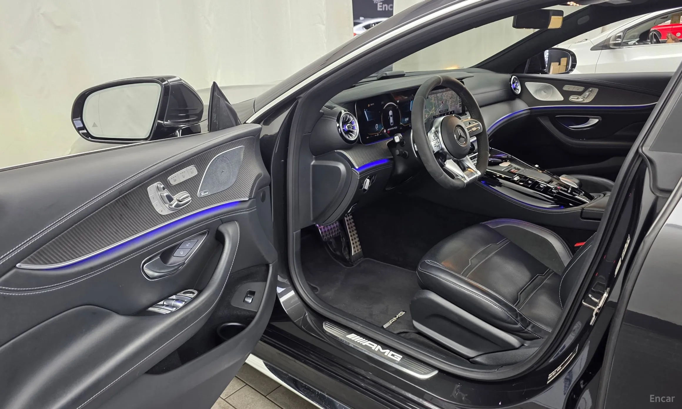 Mercedes Benz AMG GT превью 10