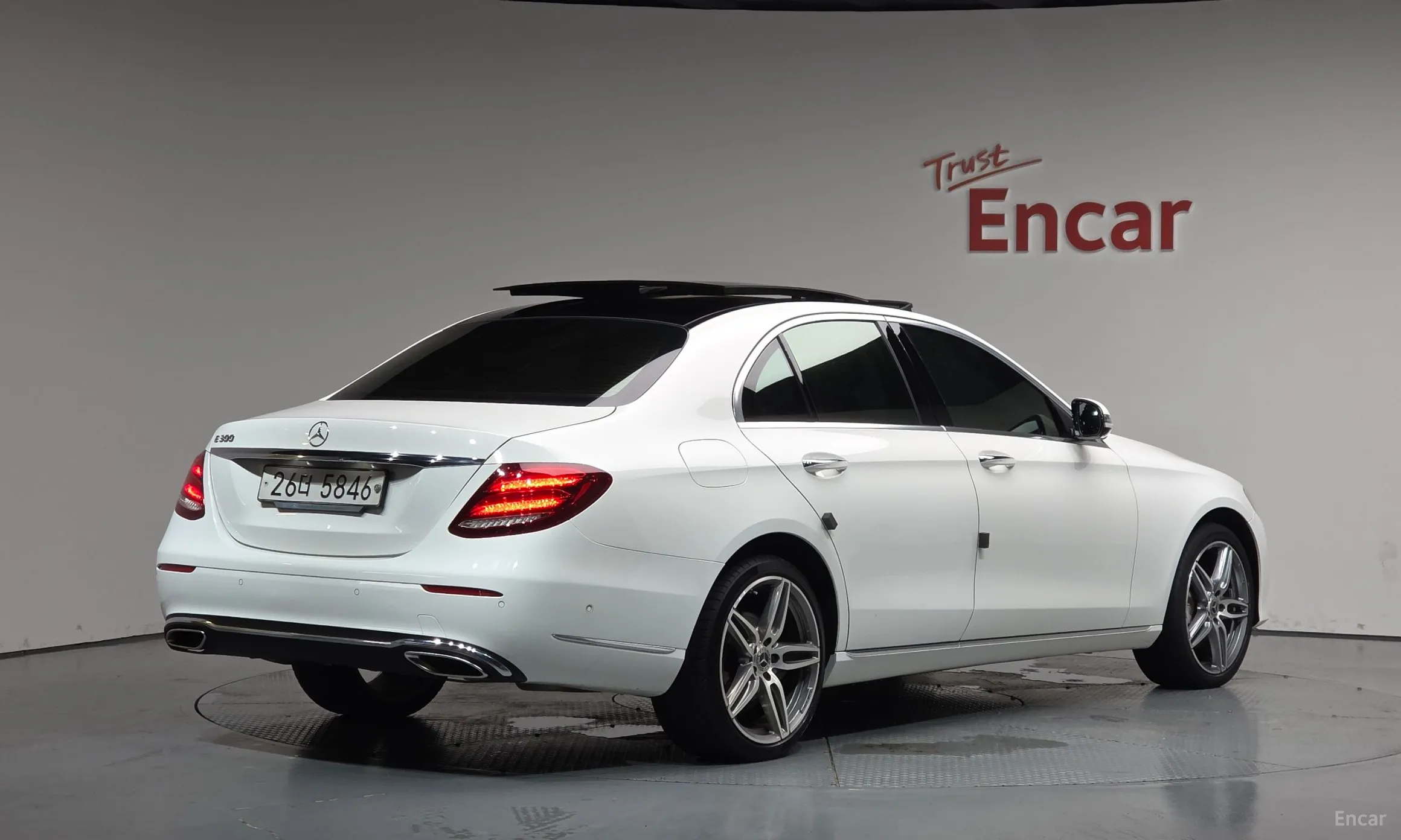Mercedes Benz E-Class W213