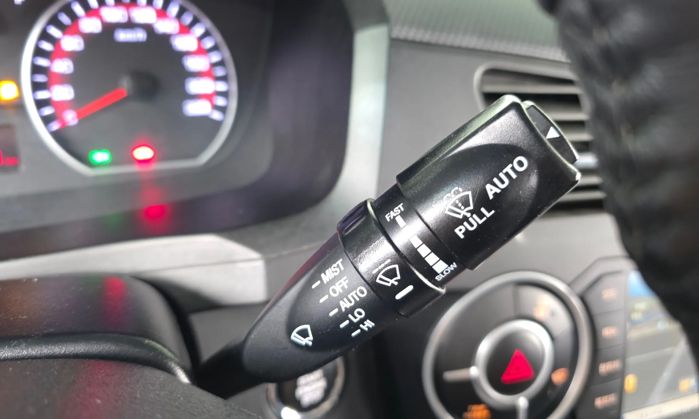 KG Mobility (SsangYong) Korando Sports превью 17