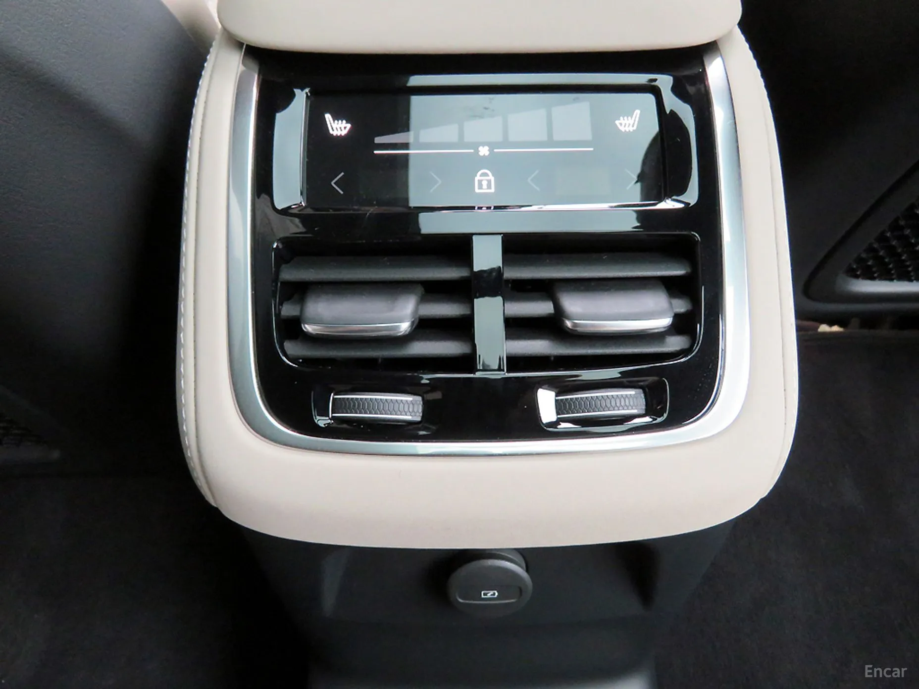 Volvo XC90 Gen 2 превью 15