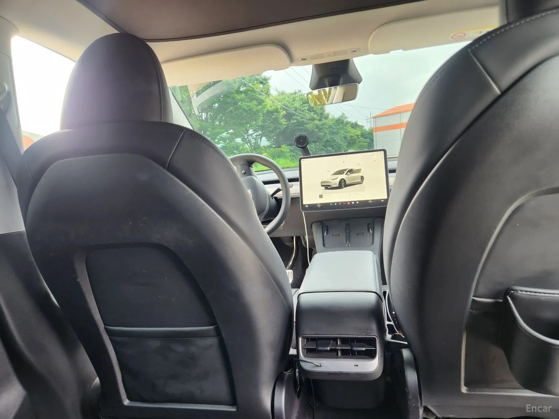 Tesla Model Y превью 13