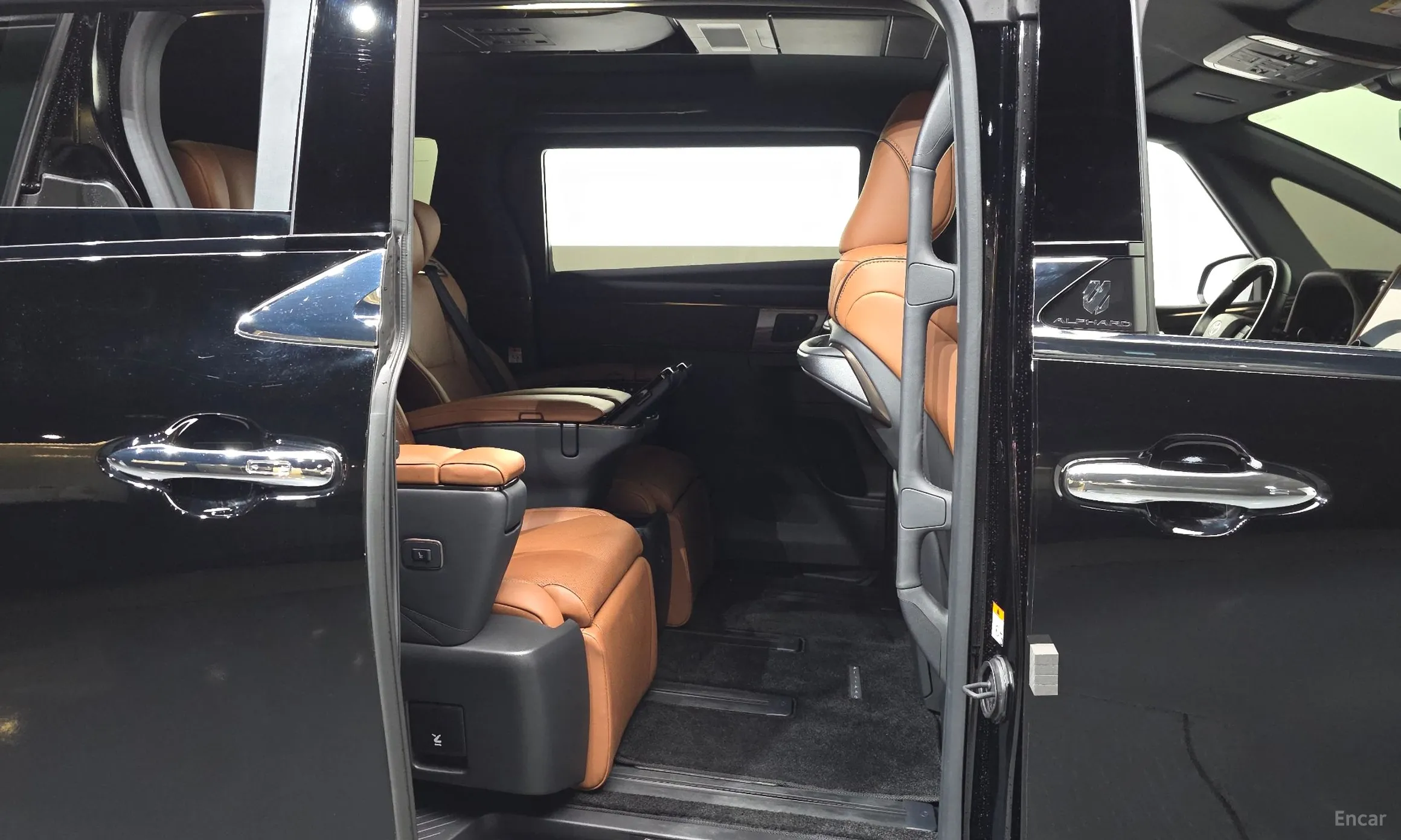 Toyota Alphard 4th Generation превью 12