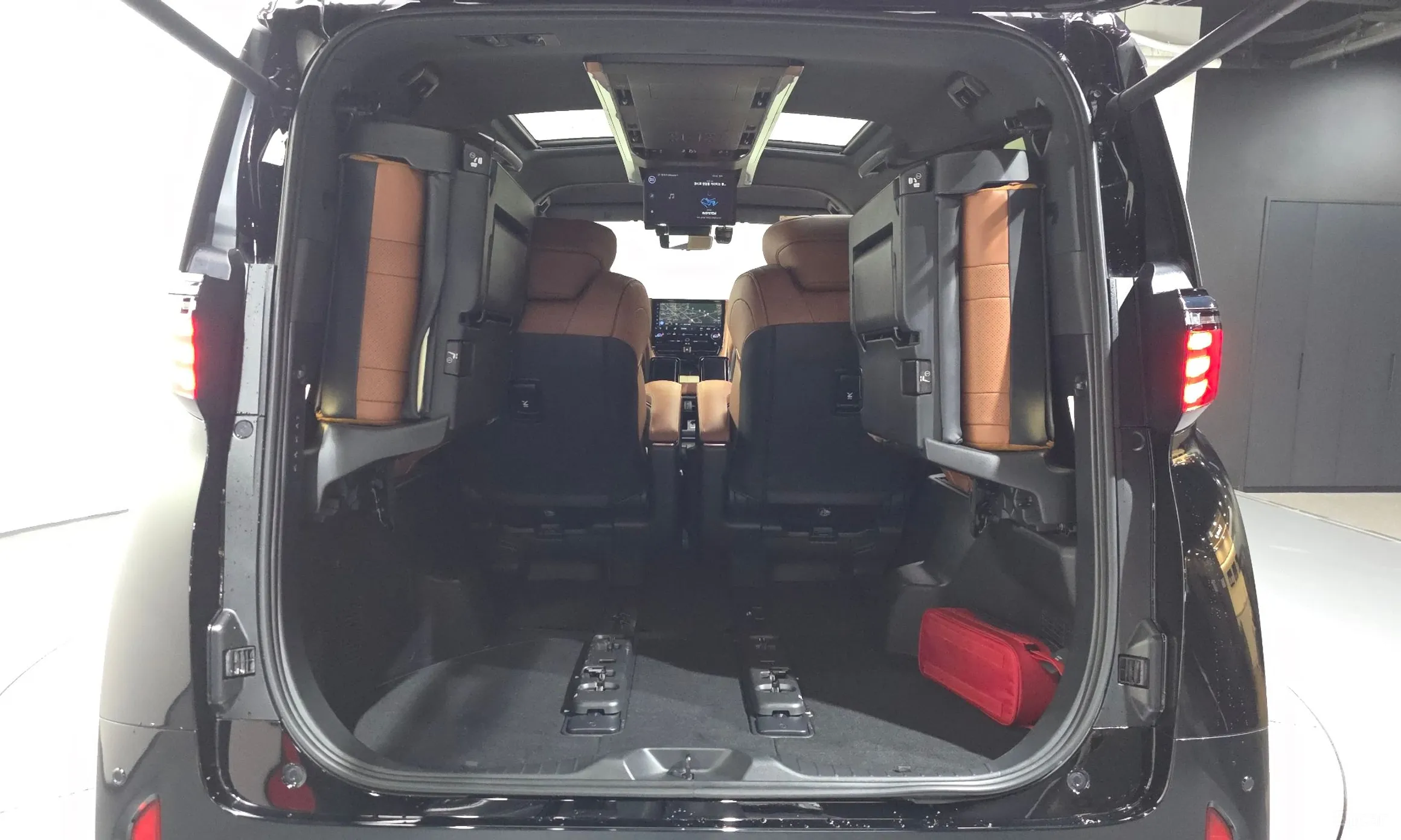 Toyota Alphard 4th Generation превью 20