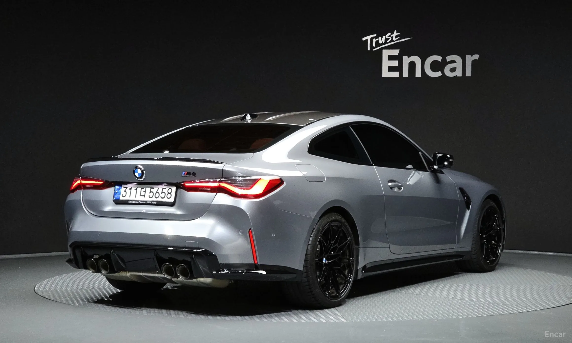 BMW M4 (G82)