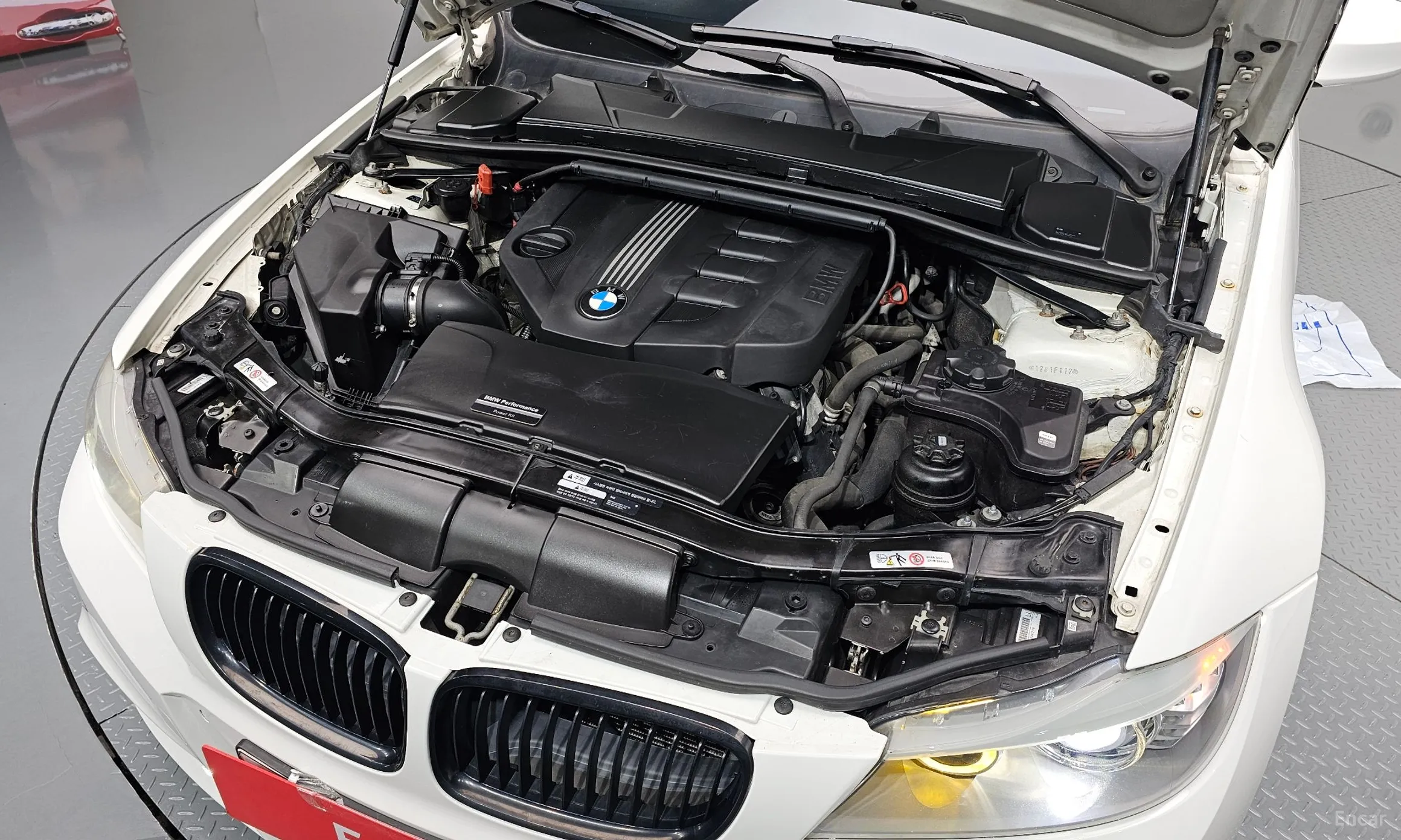 BMW 3 Series (E90) превью 6