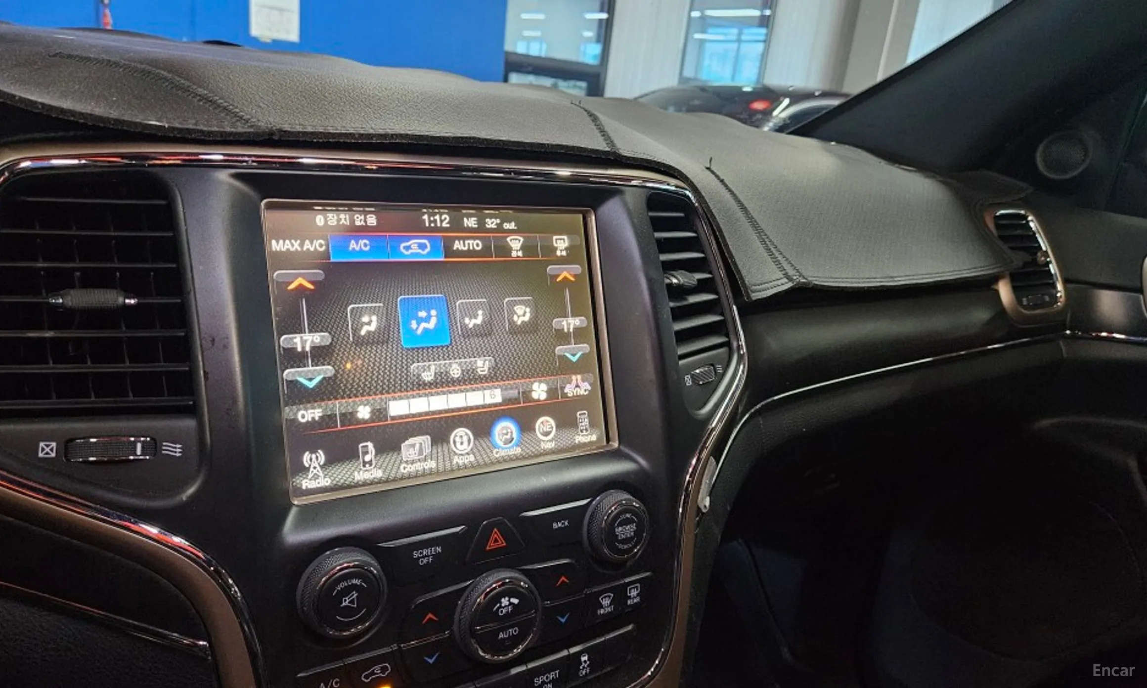 Jeep Grand Cherokee превью 10