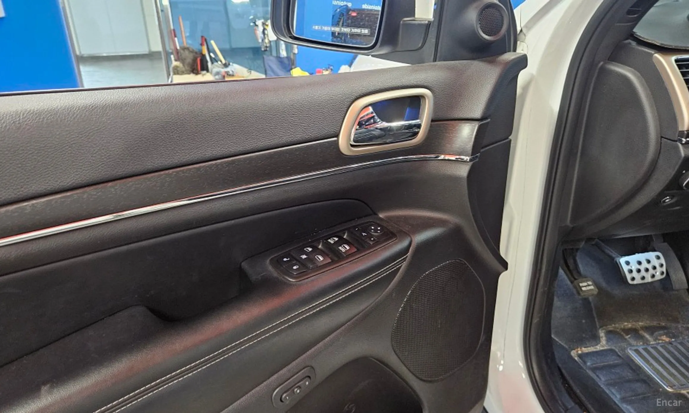 Jeep Grand Cherokee превью 20