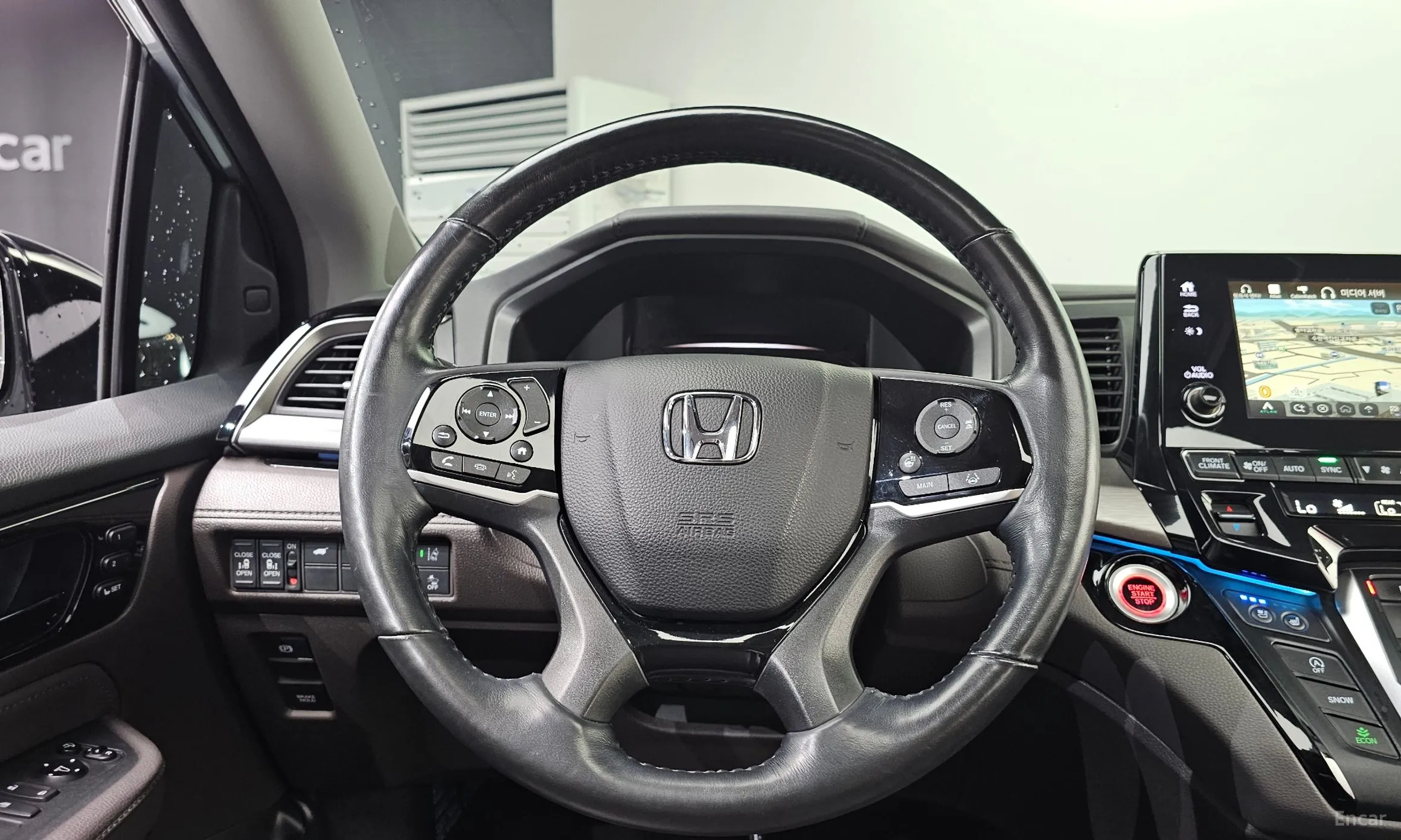 Honda Odyssey превью 13