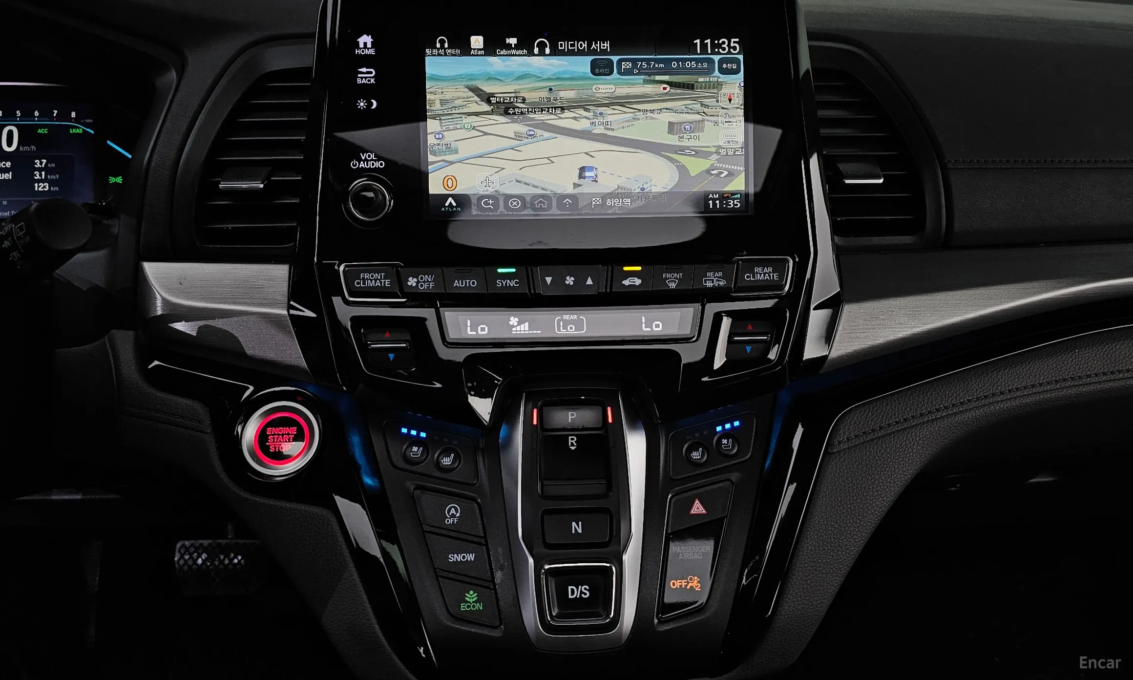 Honda Odyssey превью 14