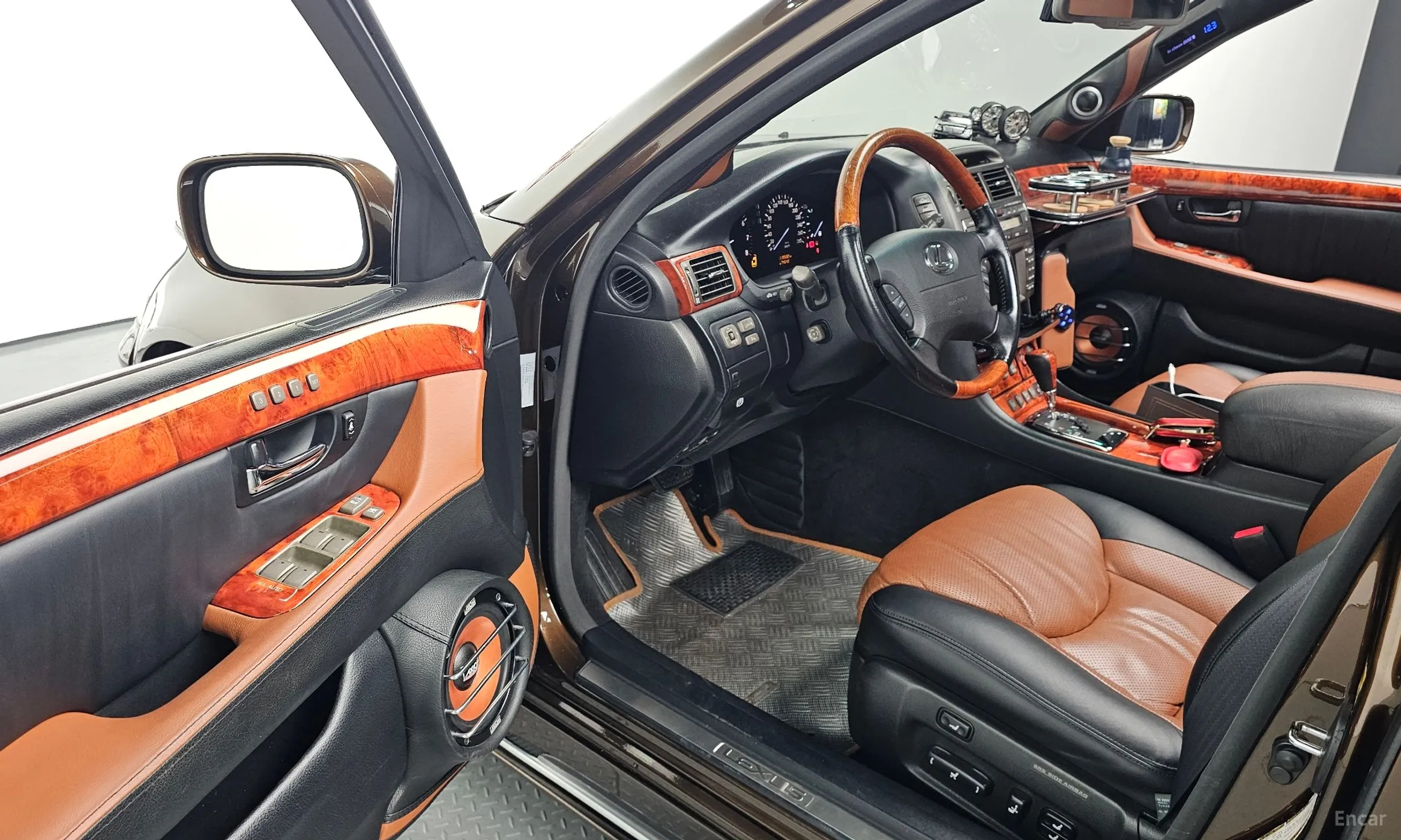 Lexus LS430 превью 10