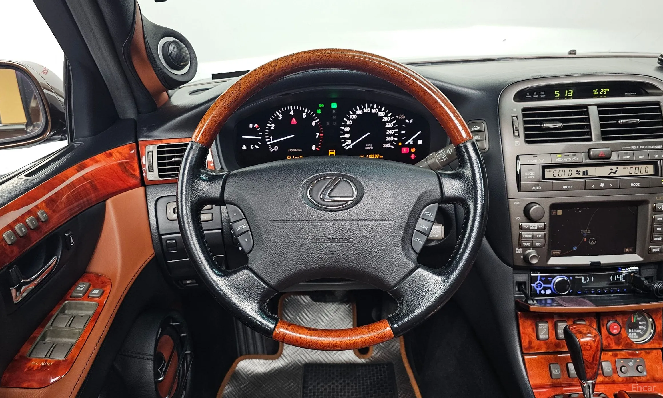 Lexus LS430 превью 13