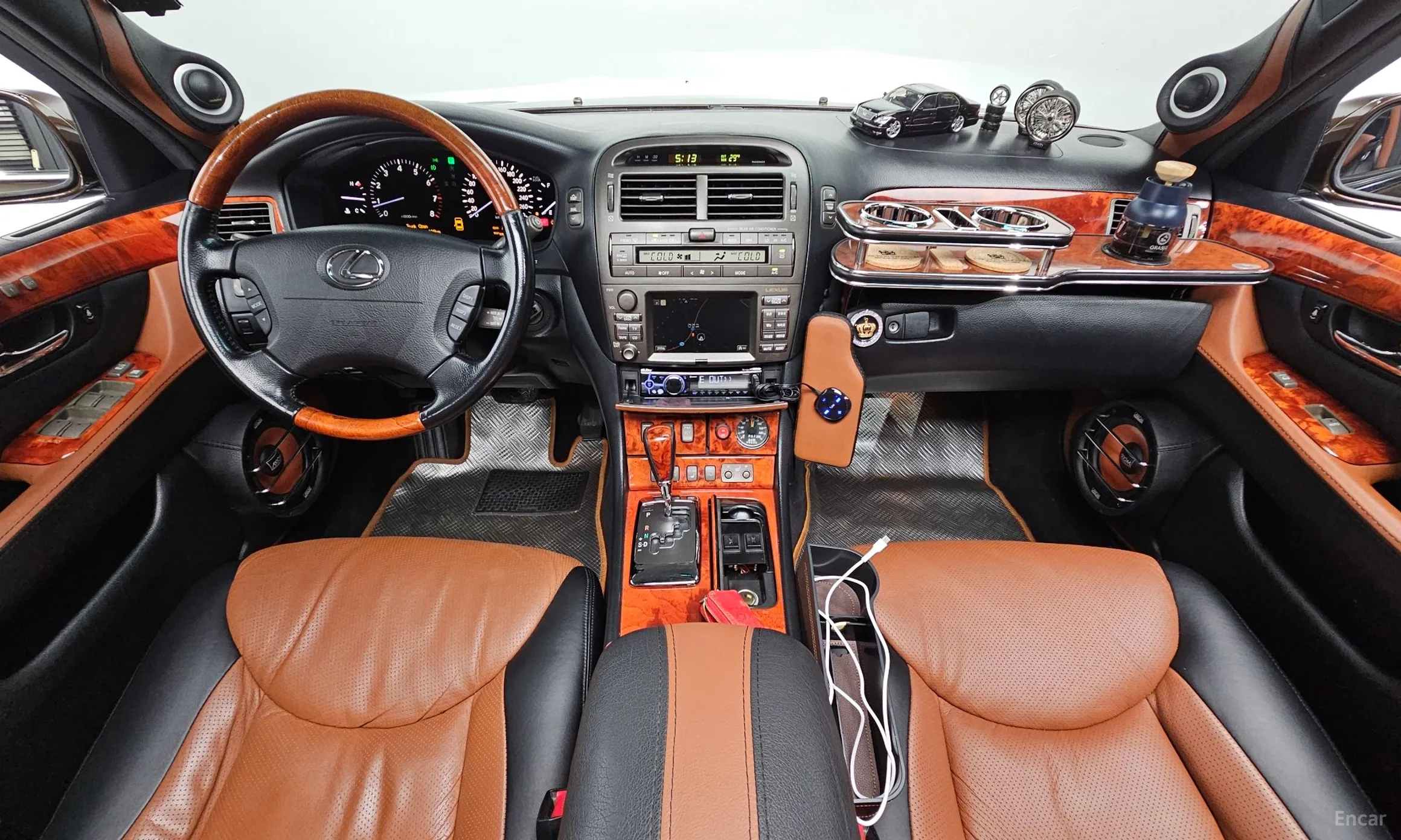 Lexus LS430 превью 7