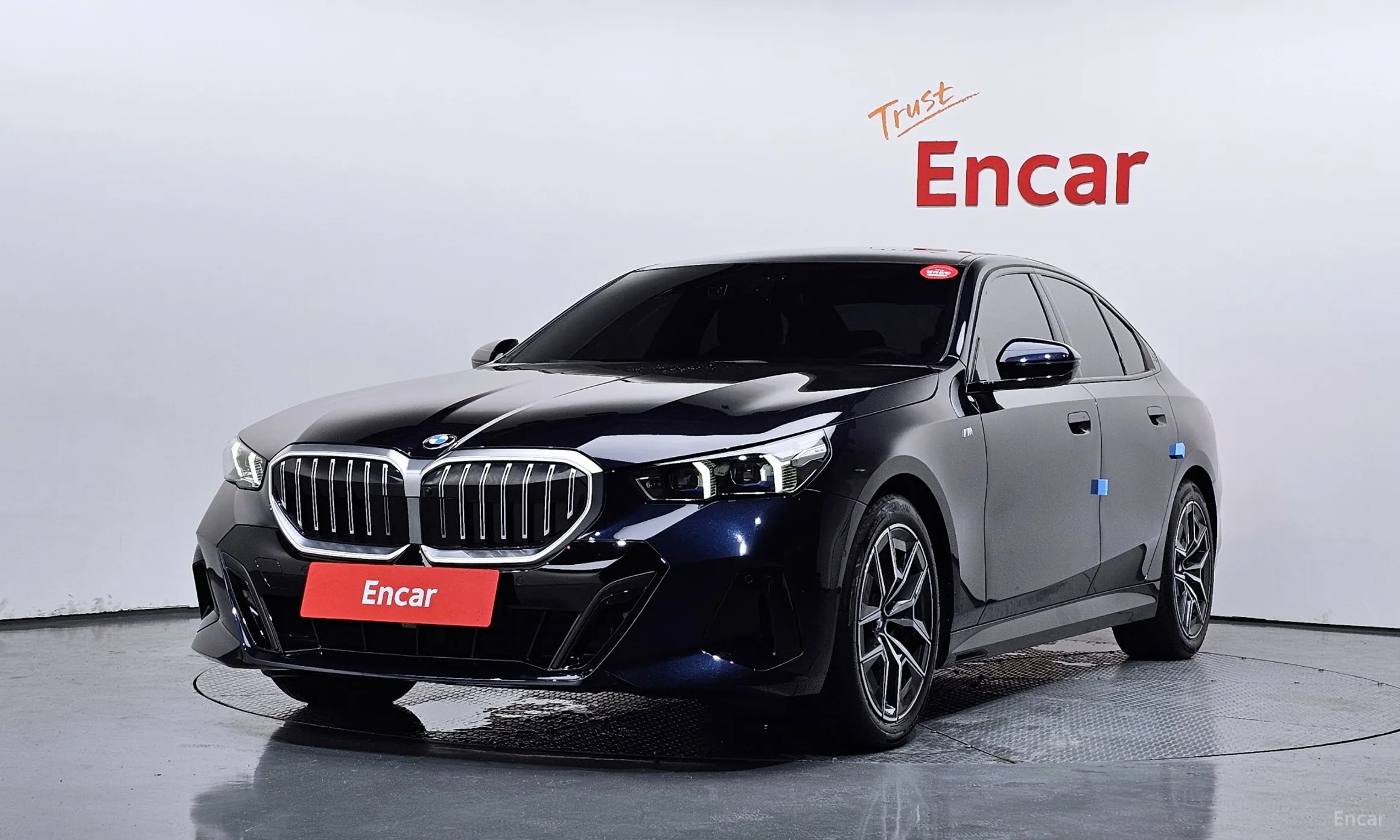 BMW 5 Series (G60)