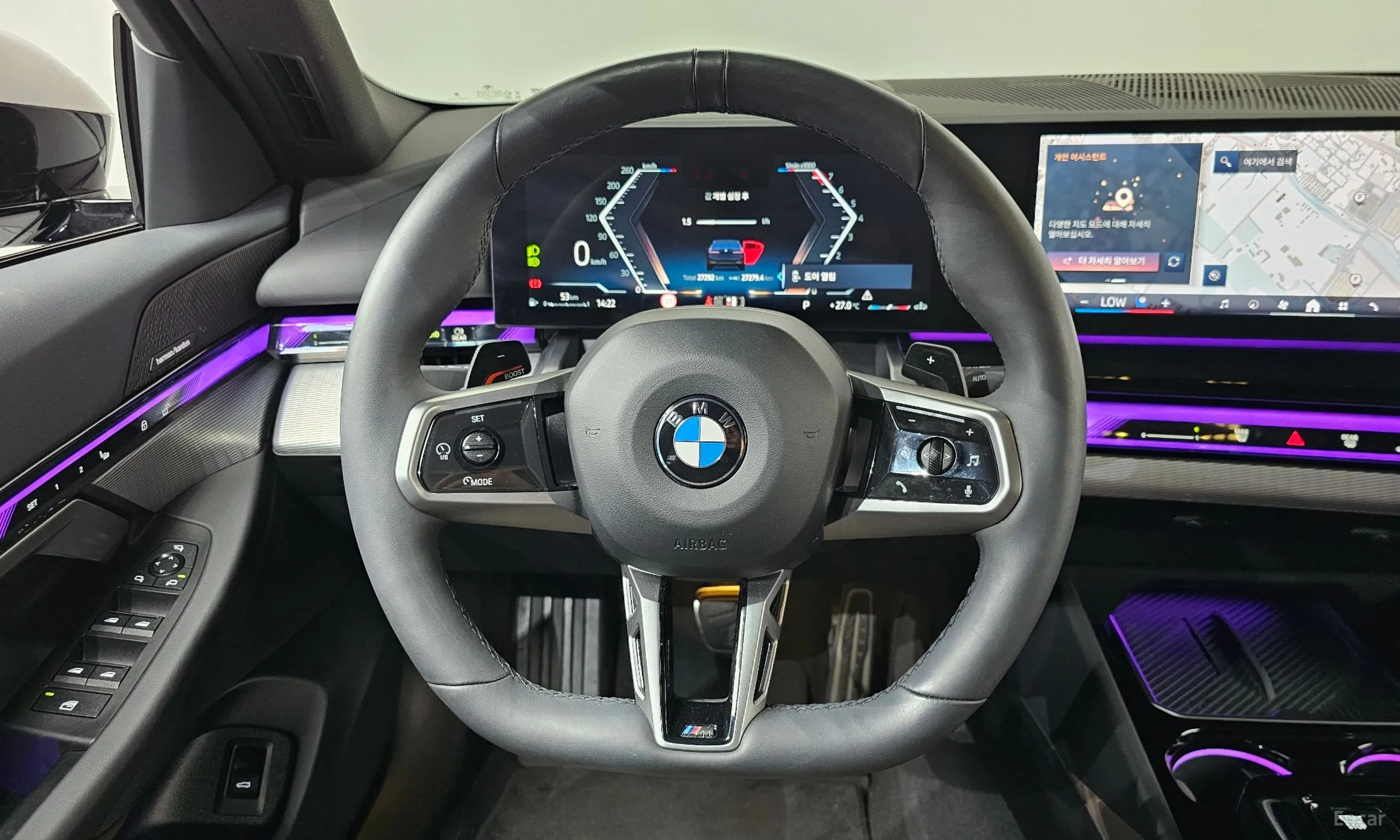 BMW 5 Series (G60) превью 12