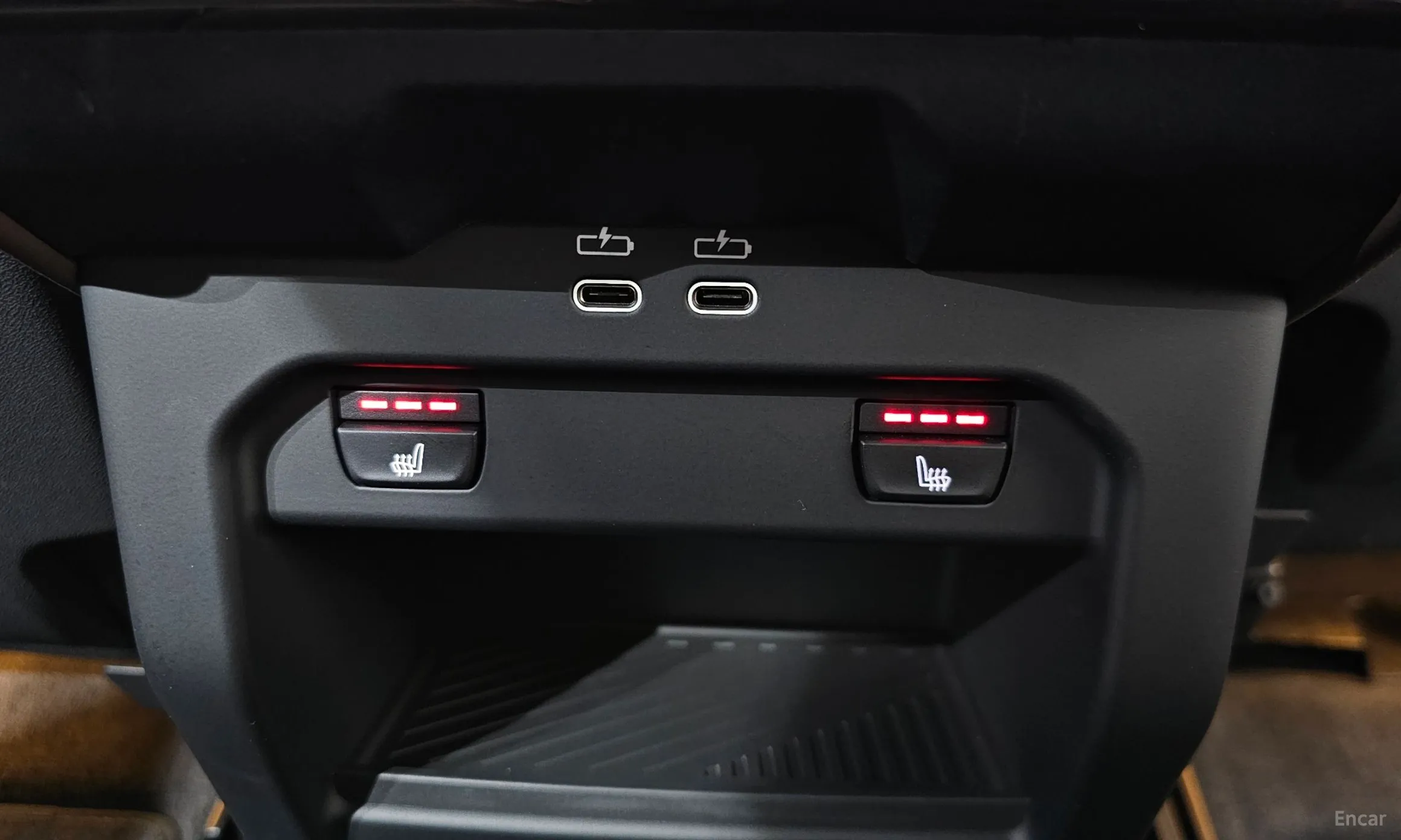 BMW 5 Series (G60) превью 18