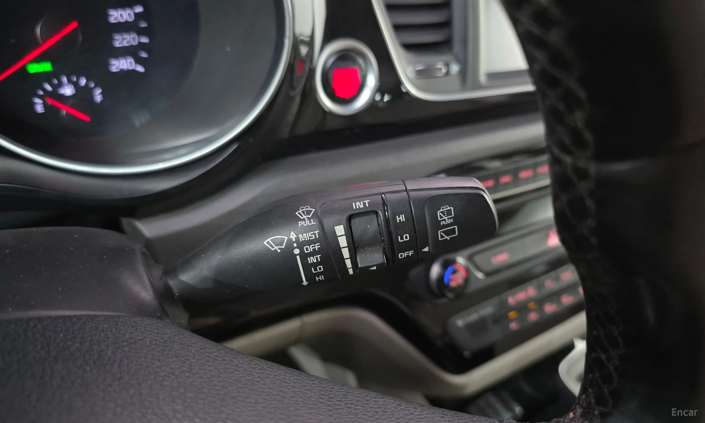 Kia Carnival превью 17