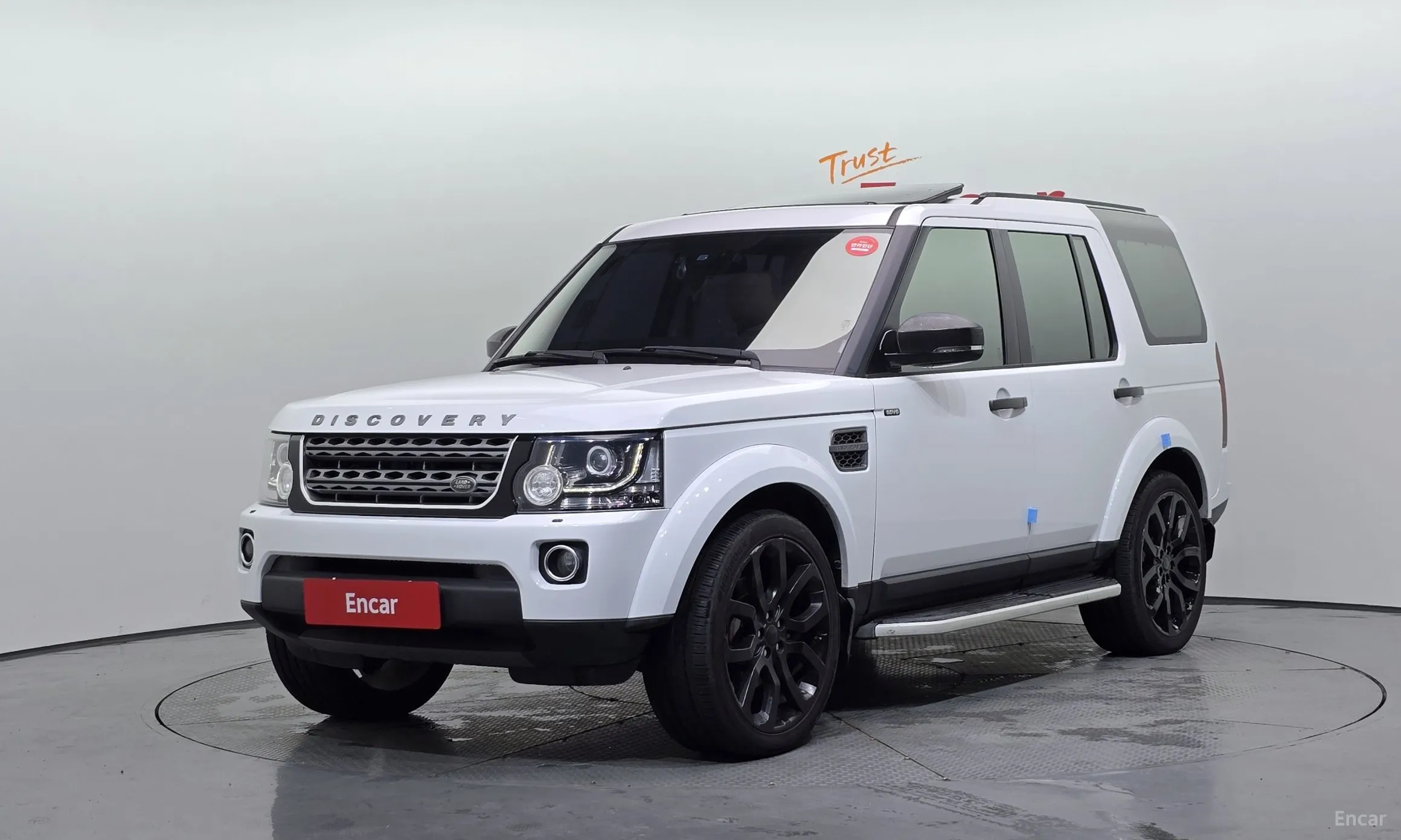 Land Rover Discovery 4