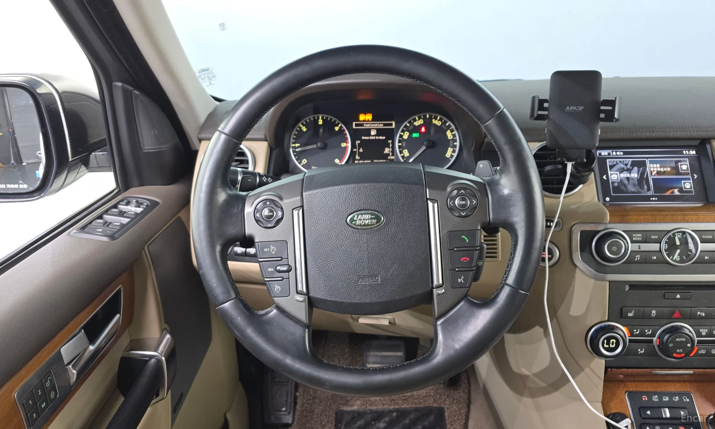 Land Rover Discovery 4 превью 14