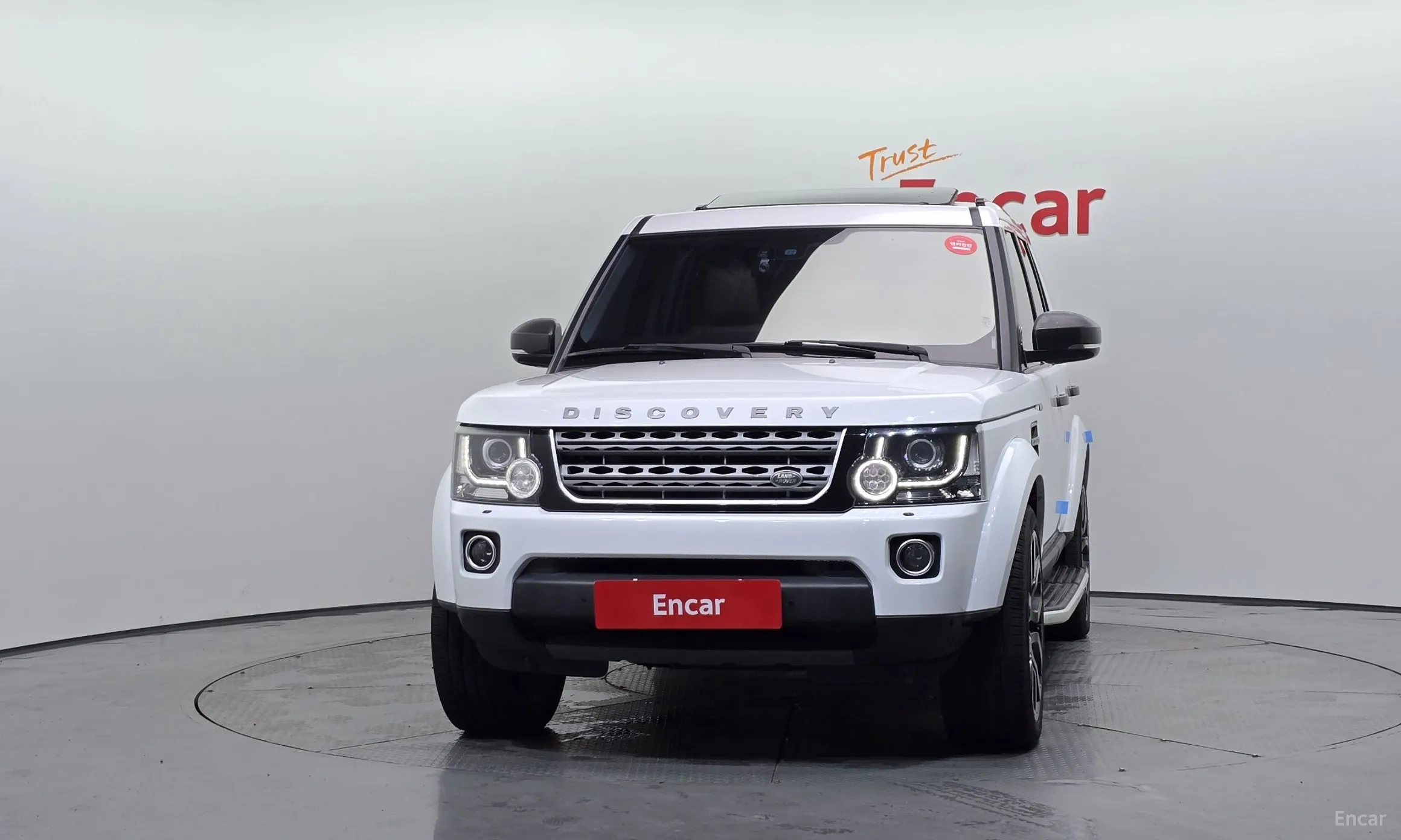 Land Rover Discovery 4 превью 3