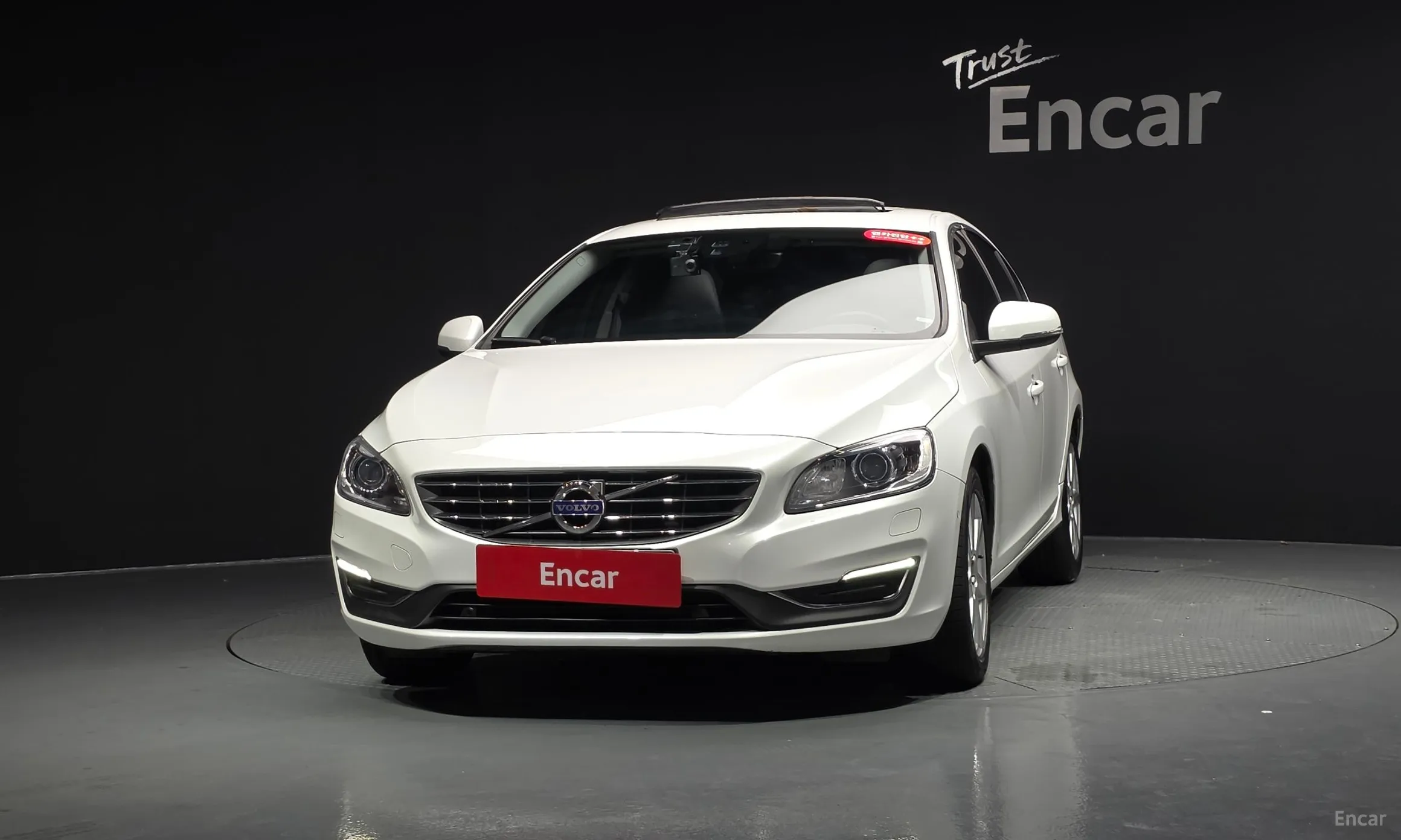 Volvo S60 превью 3