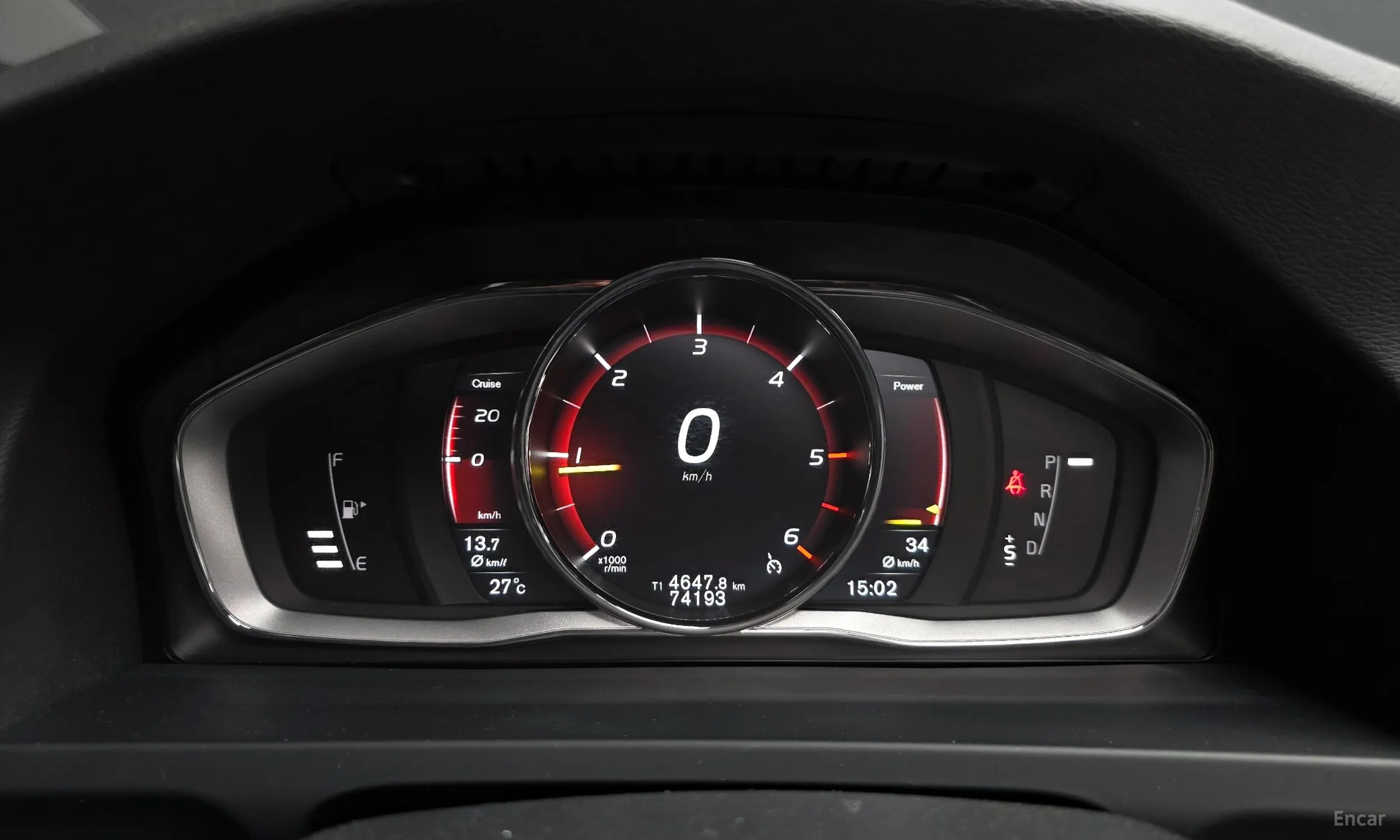Volvo S60 превью 8