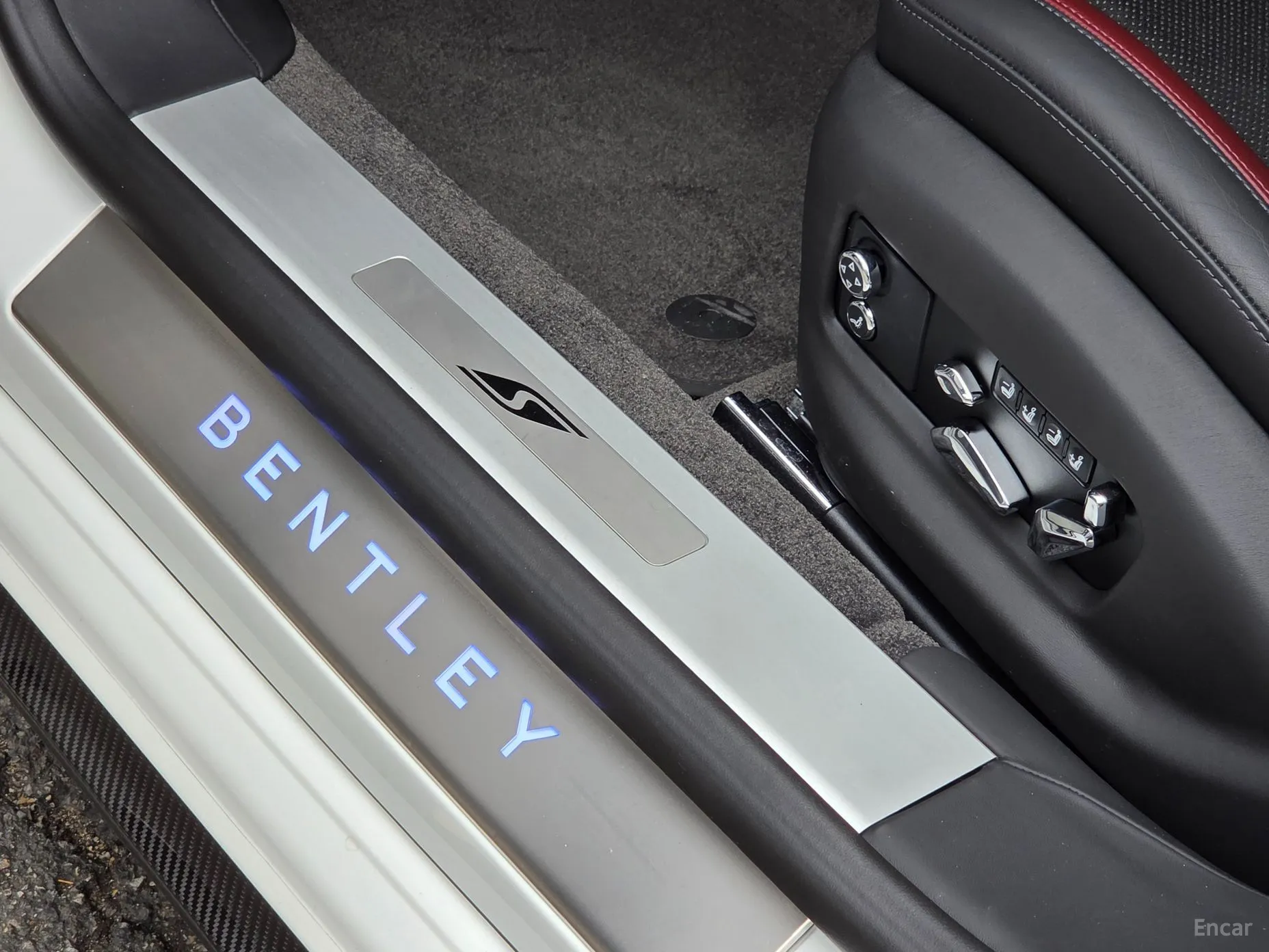 Bentley Flying Spur 3rd Generation превью 17