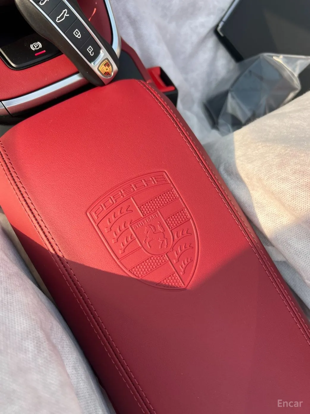 Porsche 911 (992) превью 17