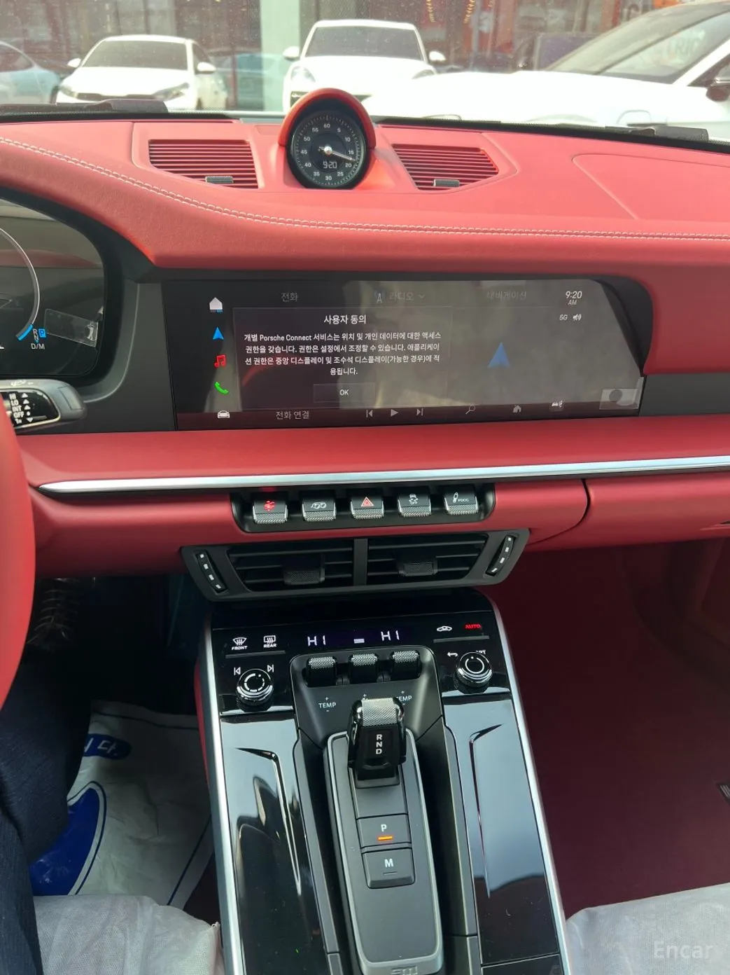 Porsche 911 (992) превью 8