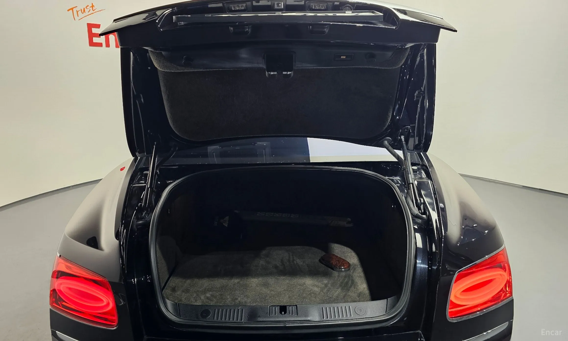 Bentley Flying Spur 2nd Generation превью 15