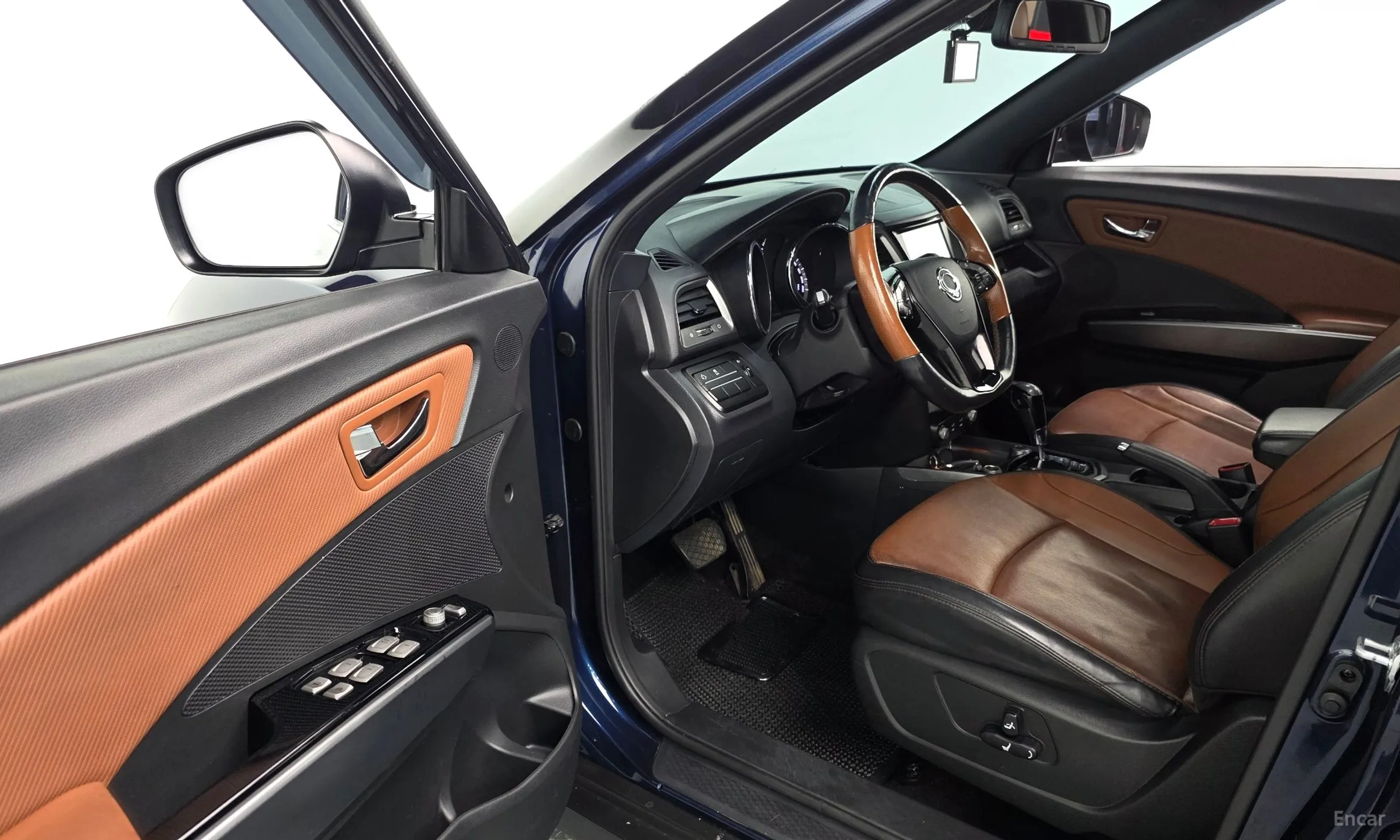 KG Mobility (SsangYong) Tivoli Armor превью 10
