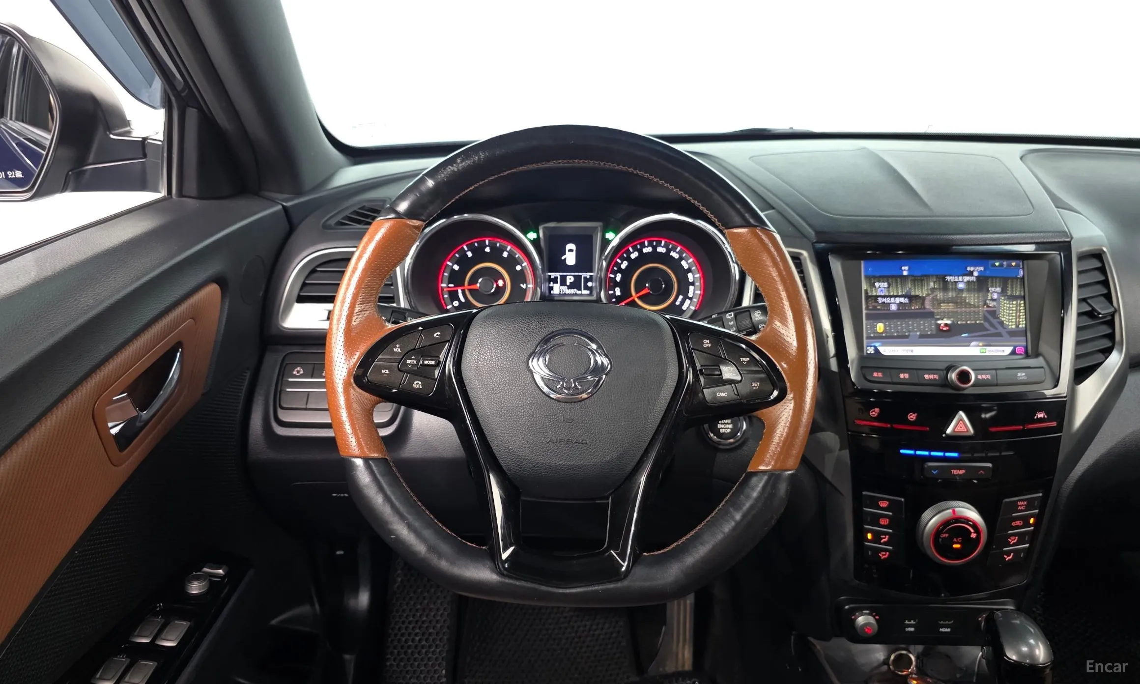 KG Mobility (SsangYong) Tivoli Armor превью 13