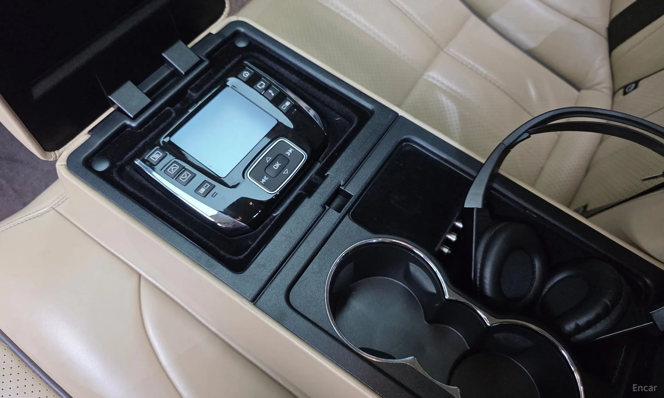 Jaguar All New XJ превью 17