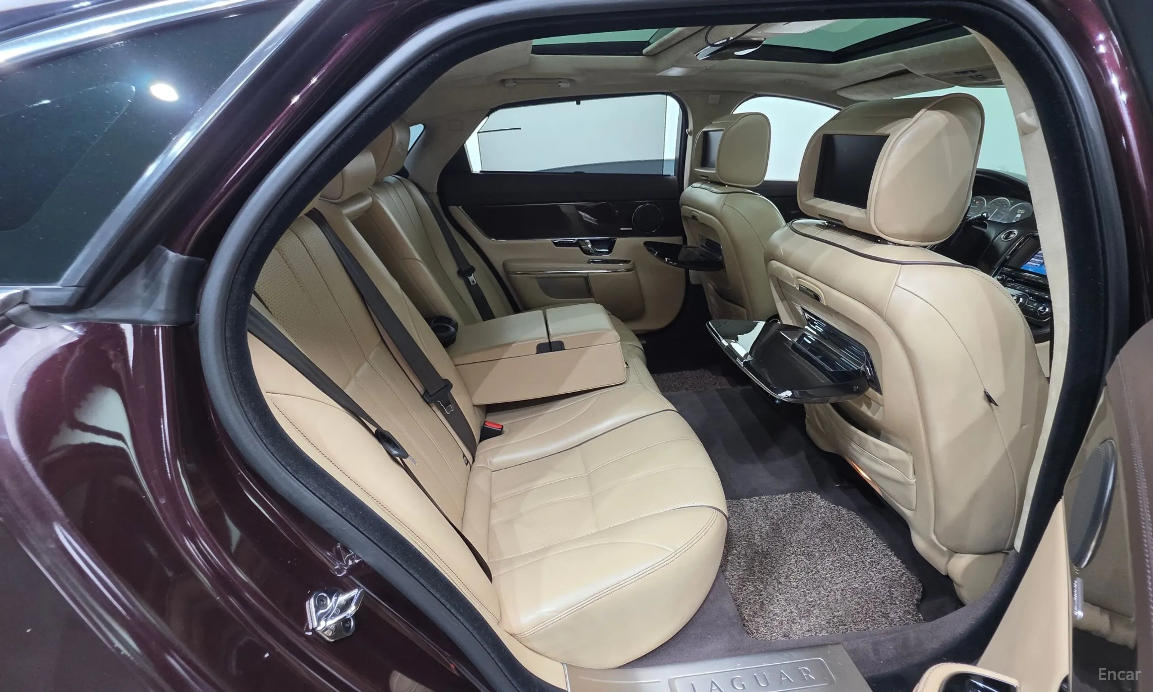 Jaguar All New XJ превью 19