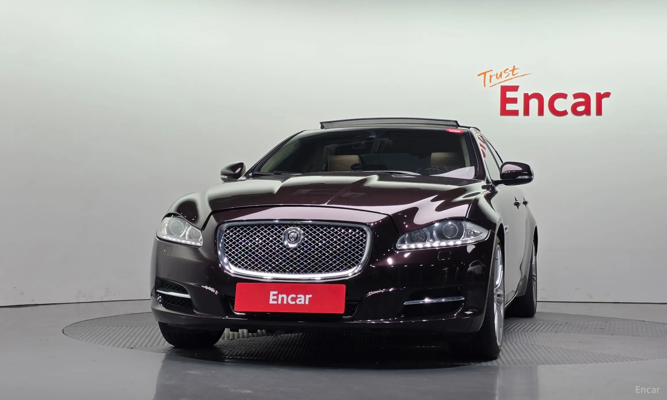 Jaguar All New XJ превью 3