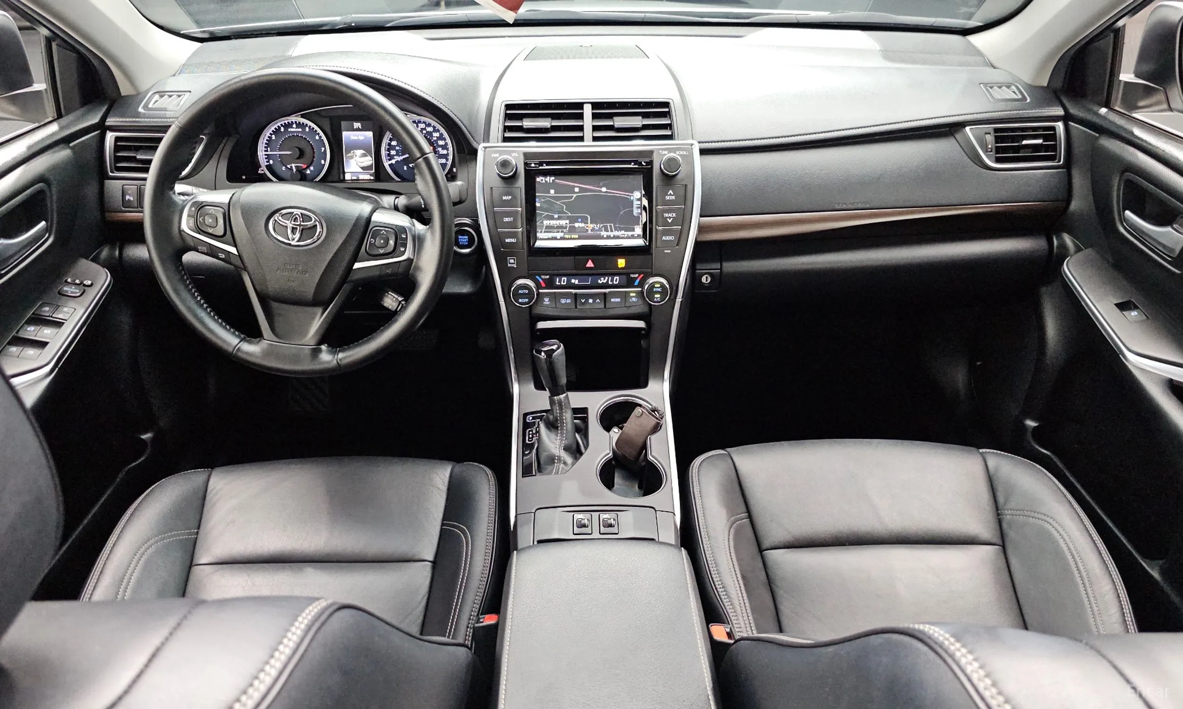 Toyota New Camry превью 7