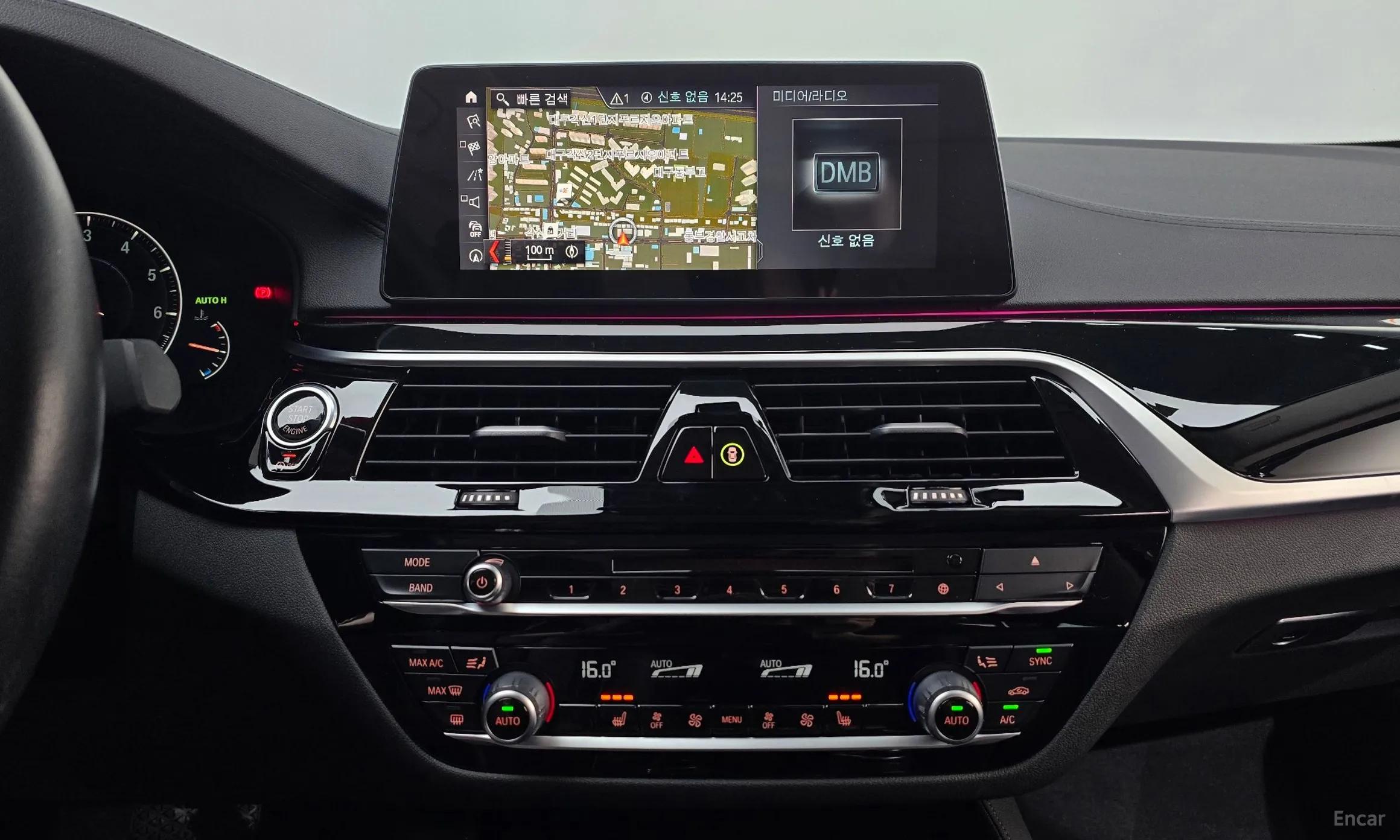 BMW 5 Series (G30) превью 15